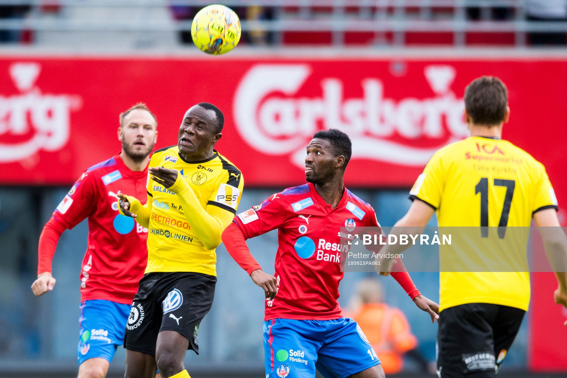Frejs Nsima Peter och Helsingborgs Mohammed Abubakari