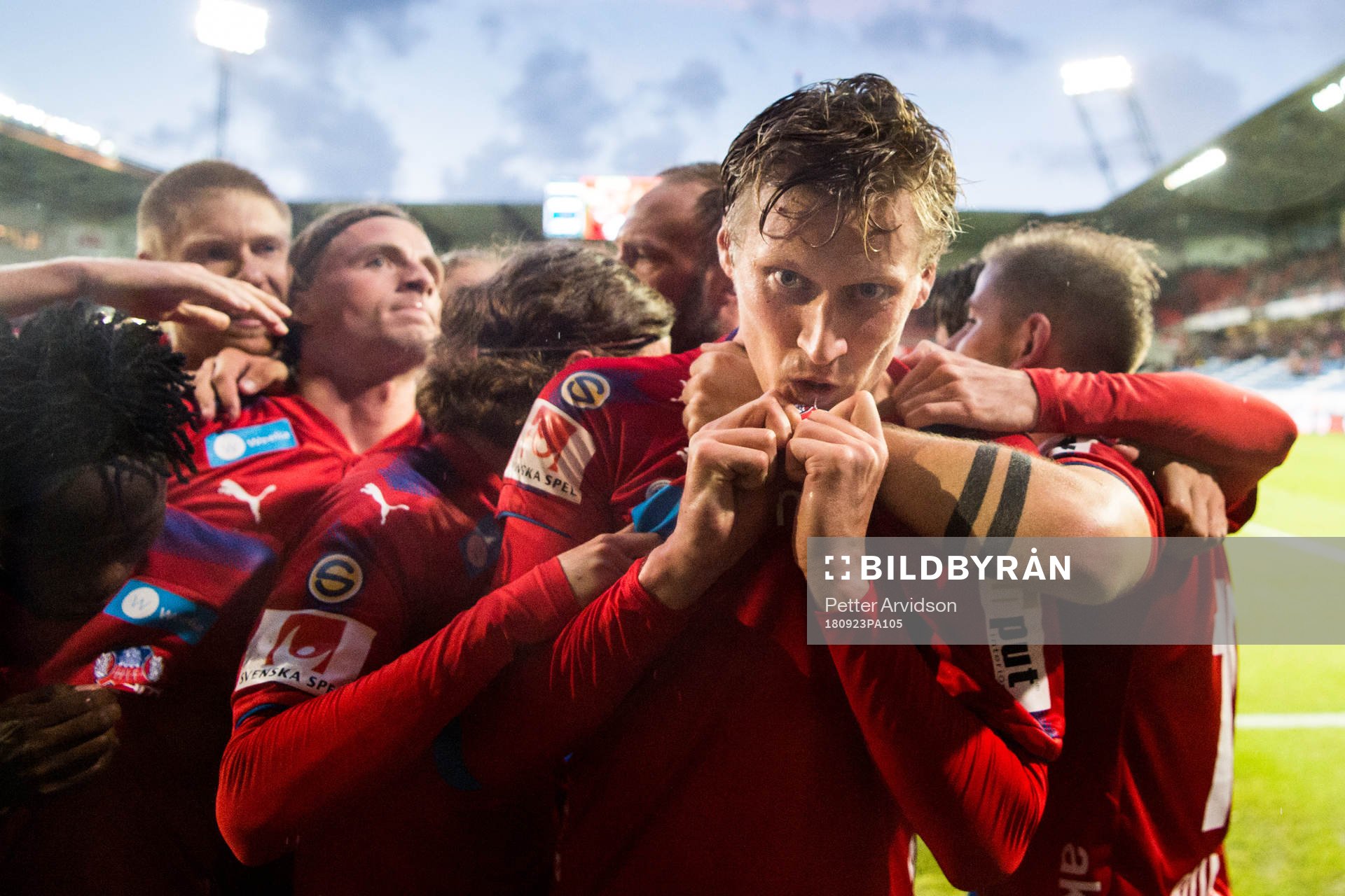 Helsingborgs Andri Runar  Bjarnason jublar