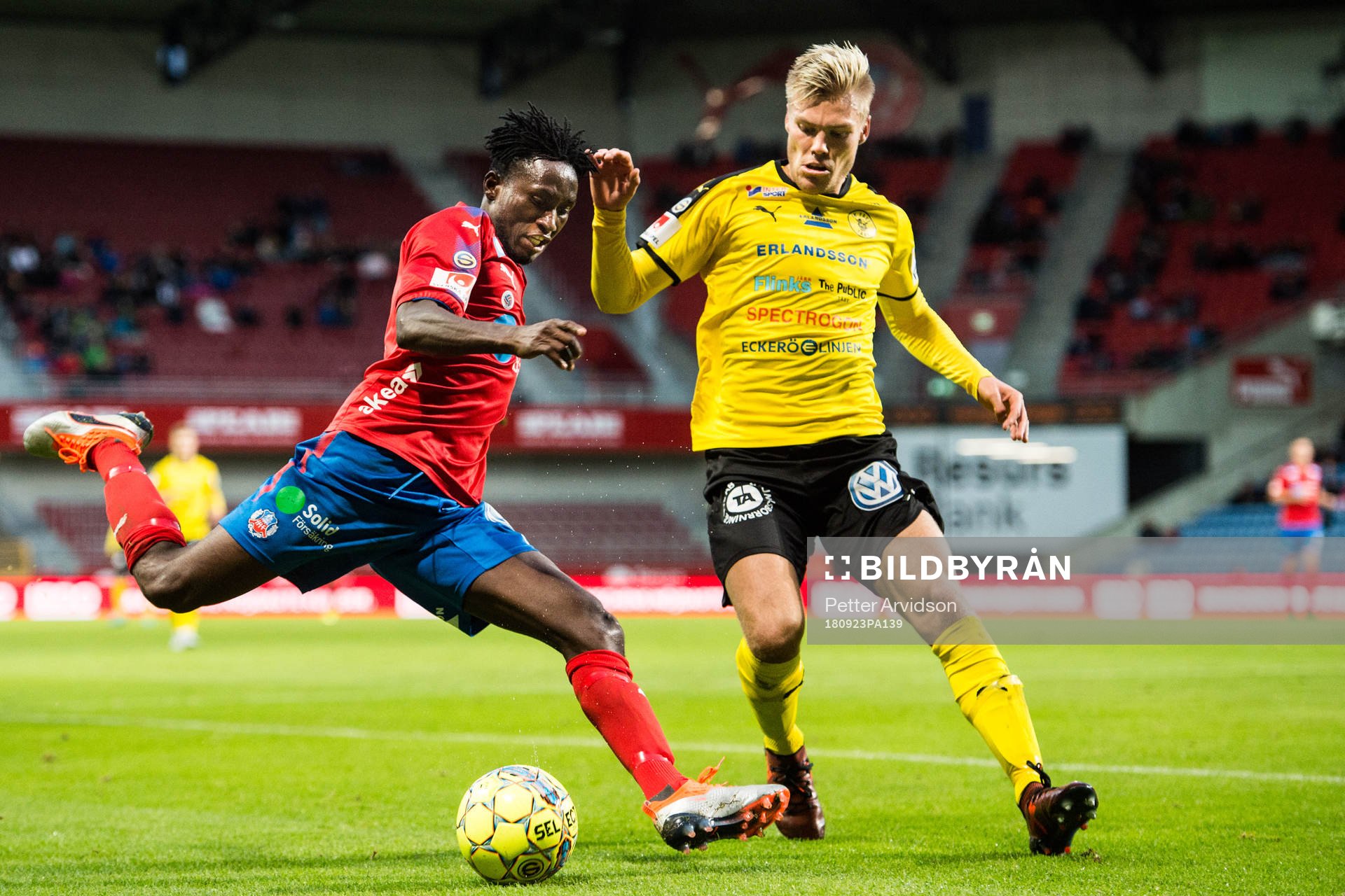 Helsingborgs Mamudu Moro och Frejs Martin Falkeborn