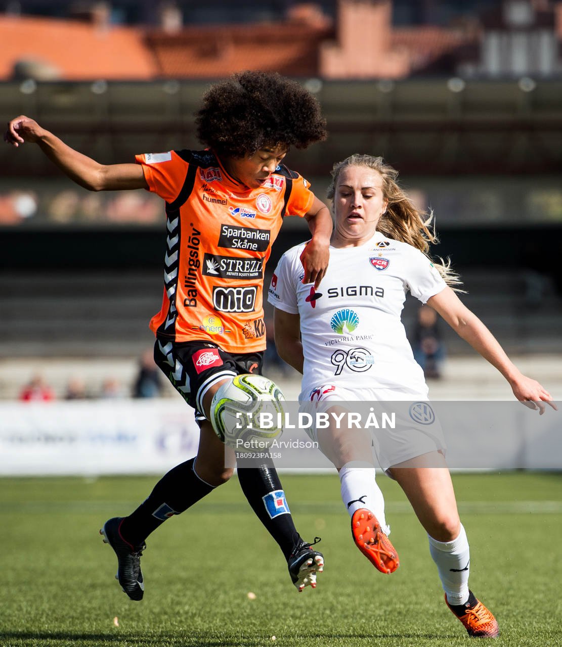 Kristianstads Evelina Duljan och Rosengårds Fiona Brown