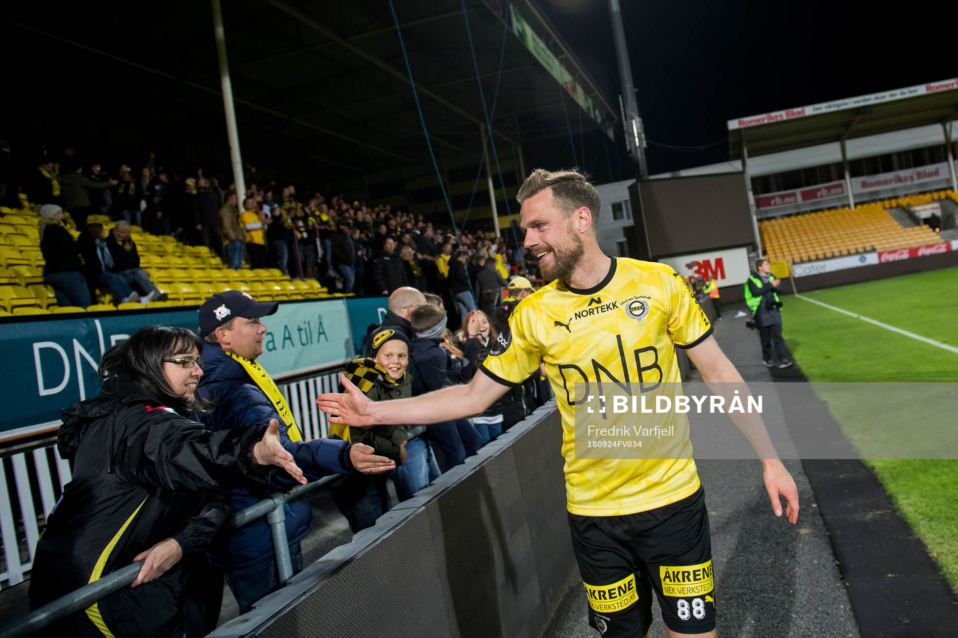 Arnor Smarason of Lillestrøm celebrates