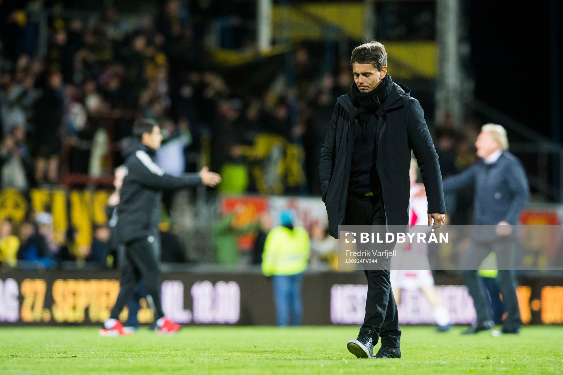 Simo Valakari, head coach of Tromsø, looks dejected