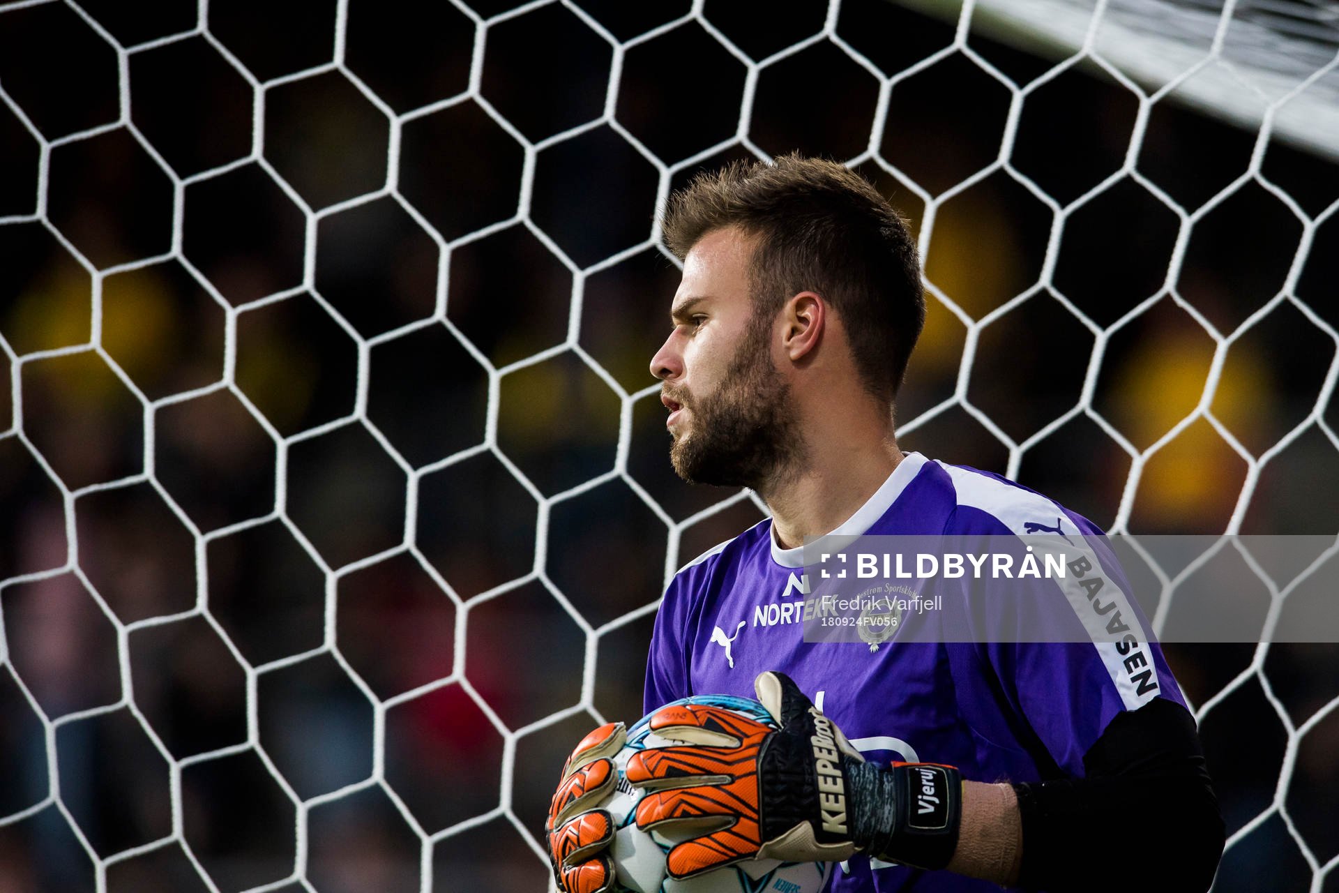 Goalkeeper Marko Maric of Lillestrøm