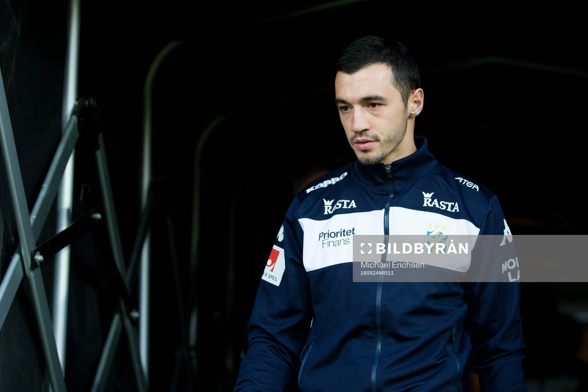 IFK Göteborgs Giorgi Kharaishvili på väg in för att