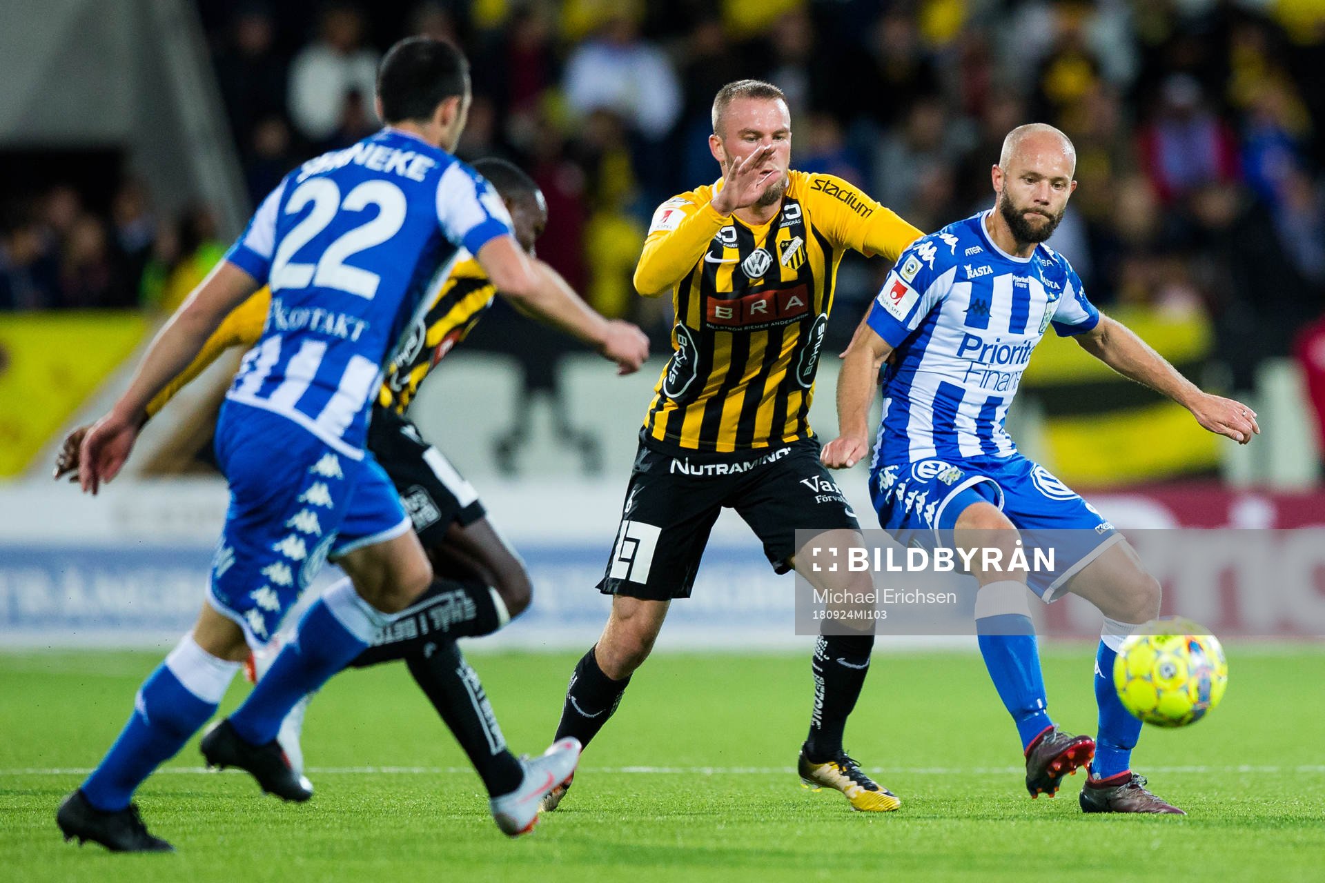 Häckens Alexander Faltsetas och IFK Göteborgs Robin Söder