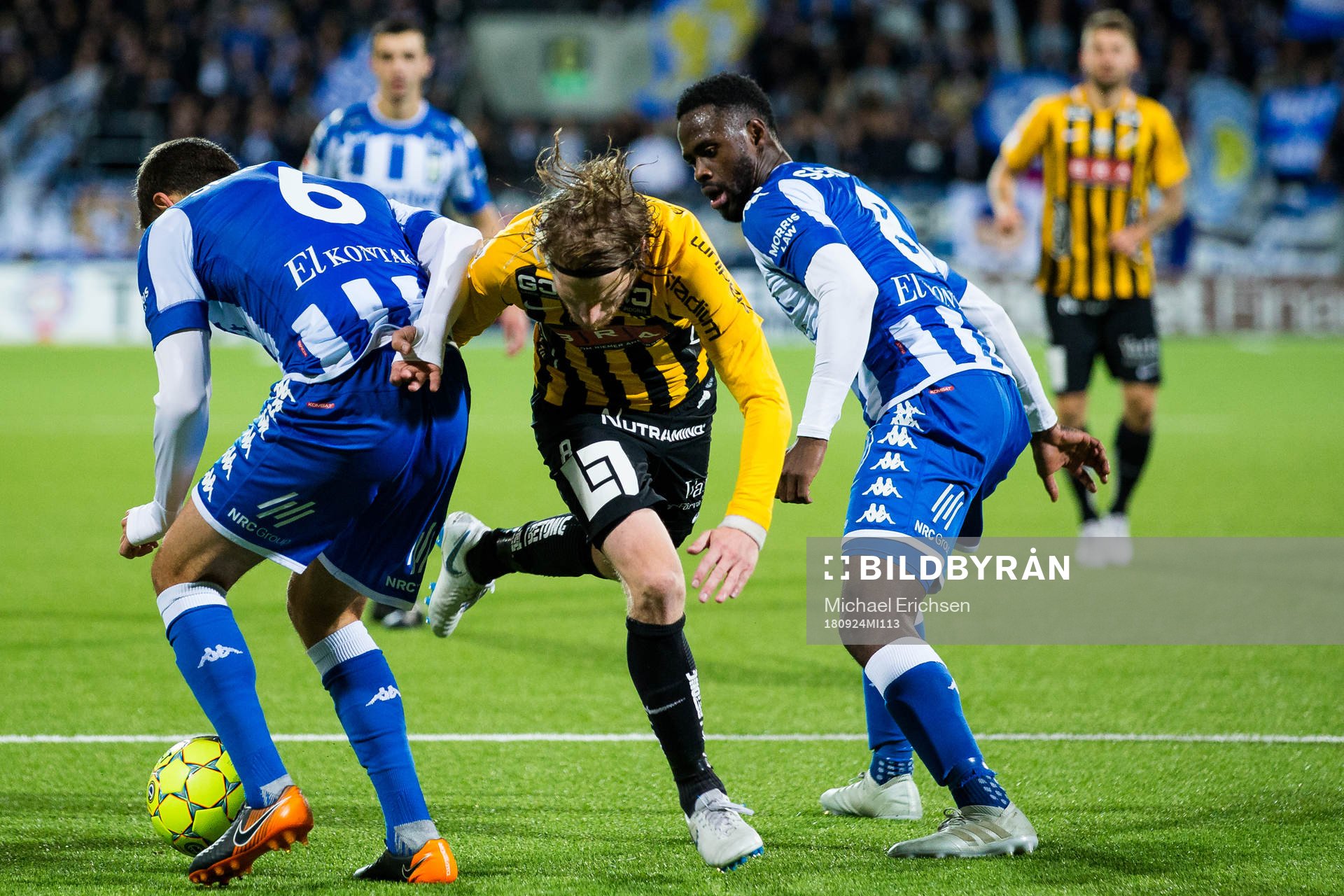 IFK Göteborgs Fredrik Oldrup Jensen och Vajebah Kaliefah