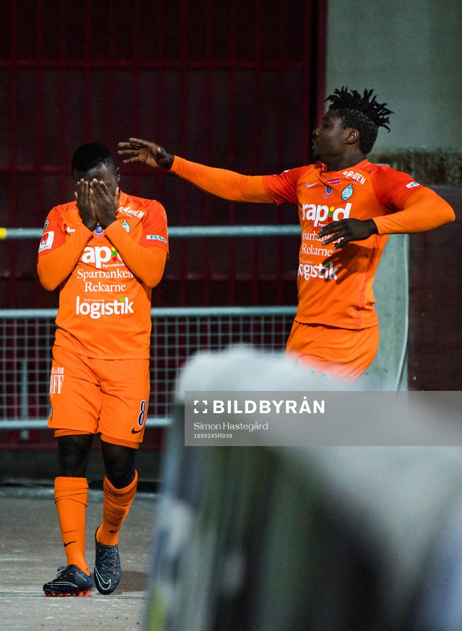 AFC Eskilstunas Ousmane Camara och Onyedikachkwu Samuel