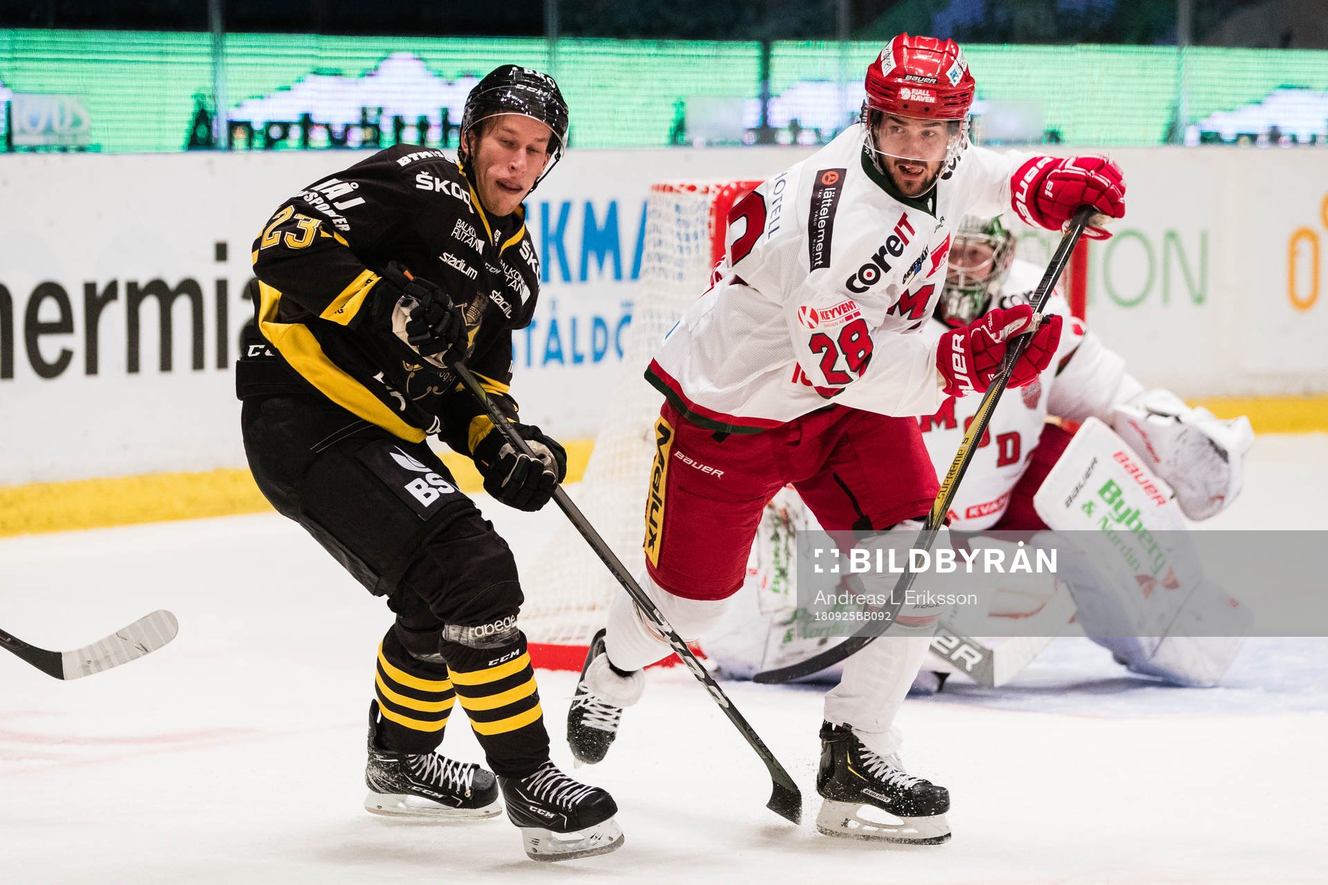 s Fredric Weigel och Modos Johan Eriksson