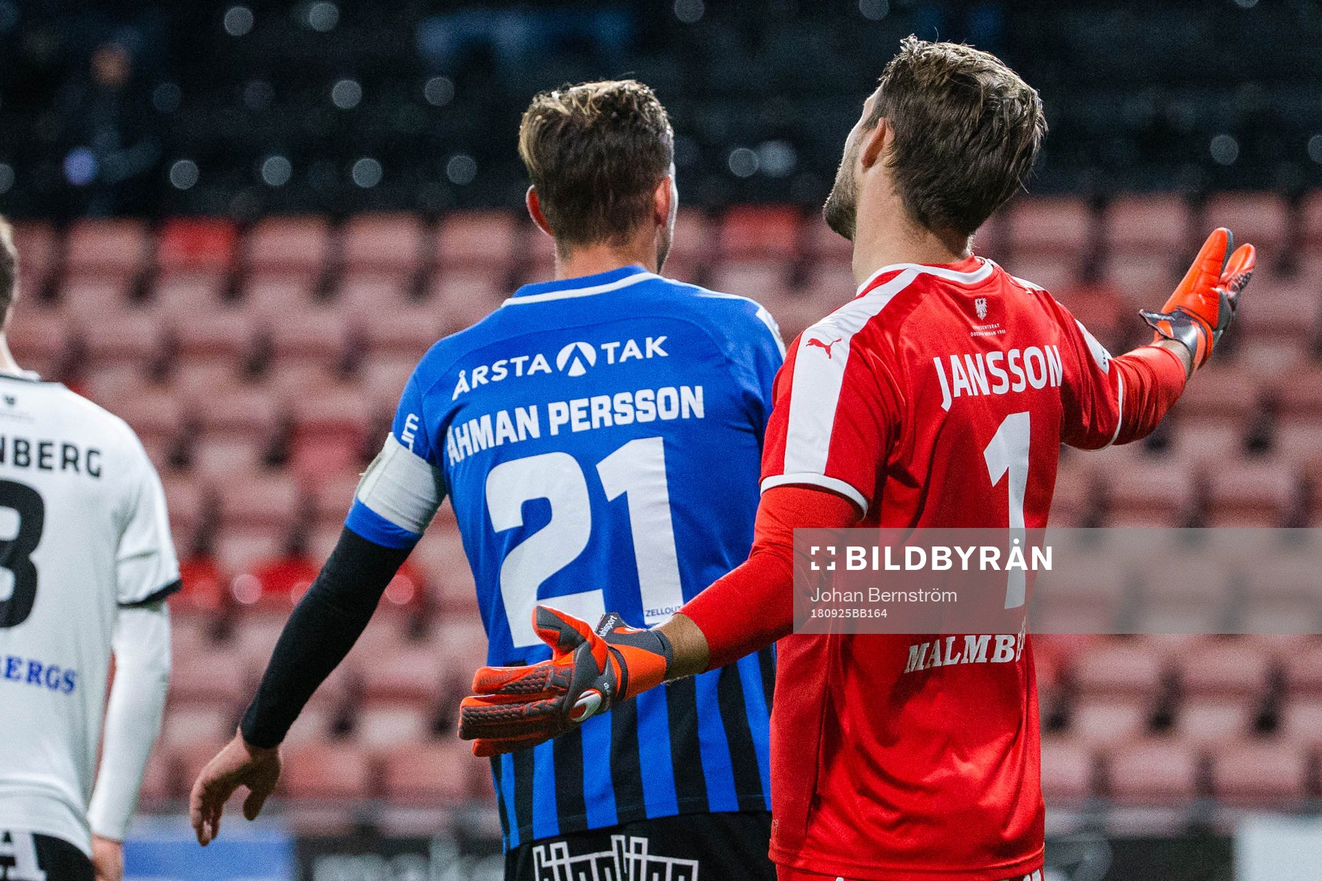 Sirius Robert Åhman Persson och Örebros målvakt Oscar