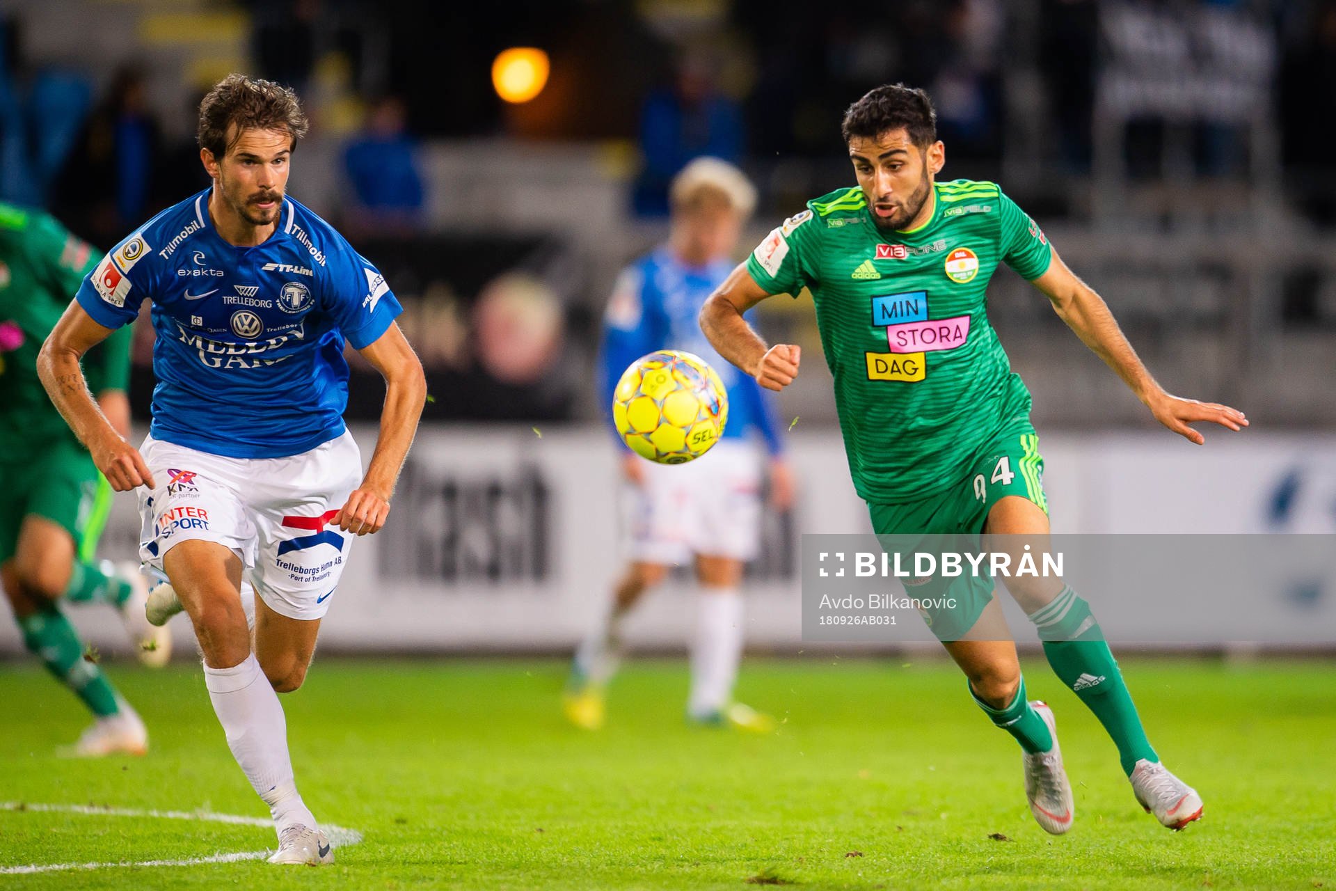 Dalkurds Ferhad Ayaz jagas av Trelleborgs Sebastian Ohlsson