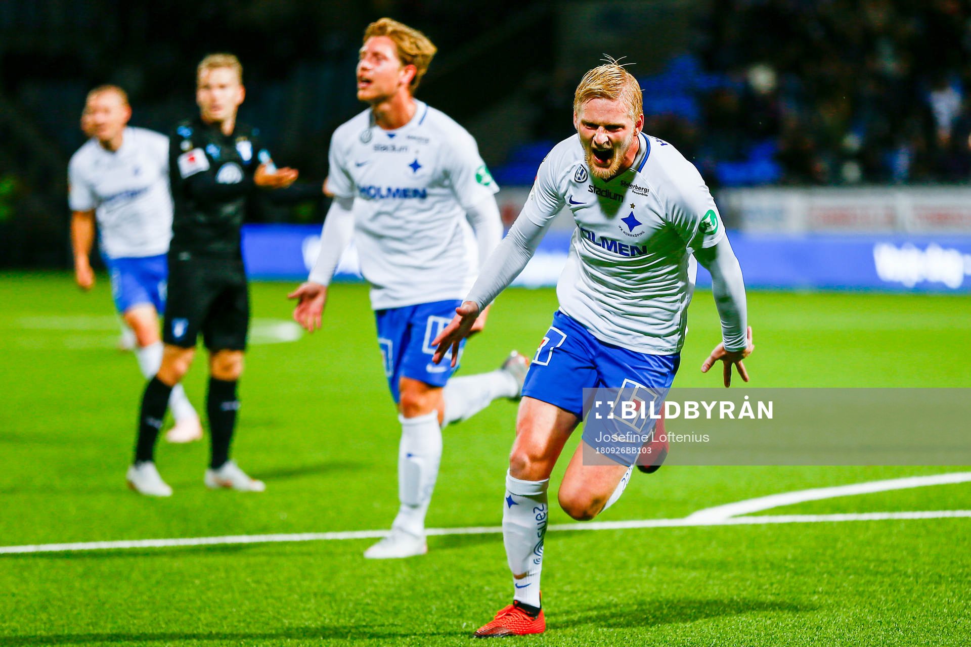 Norrköpings Kalle Holmberg jublar