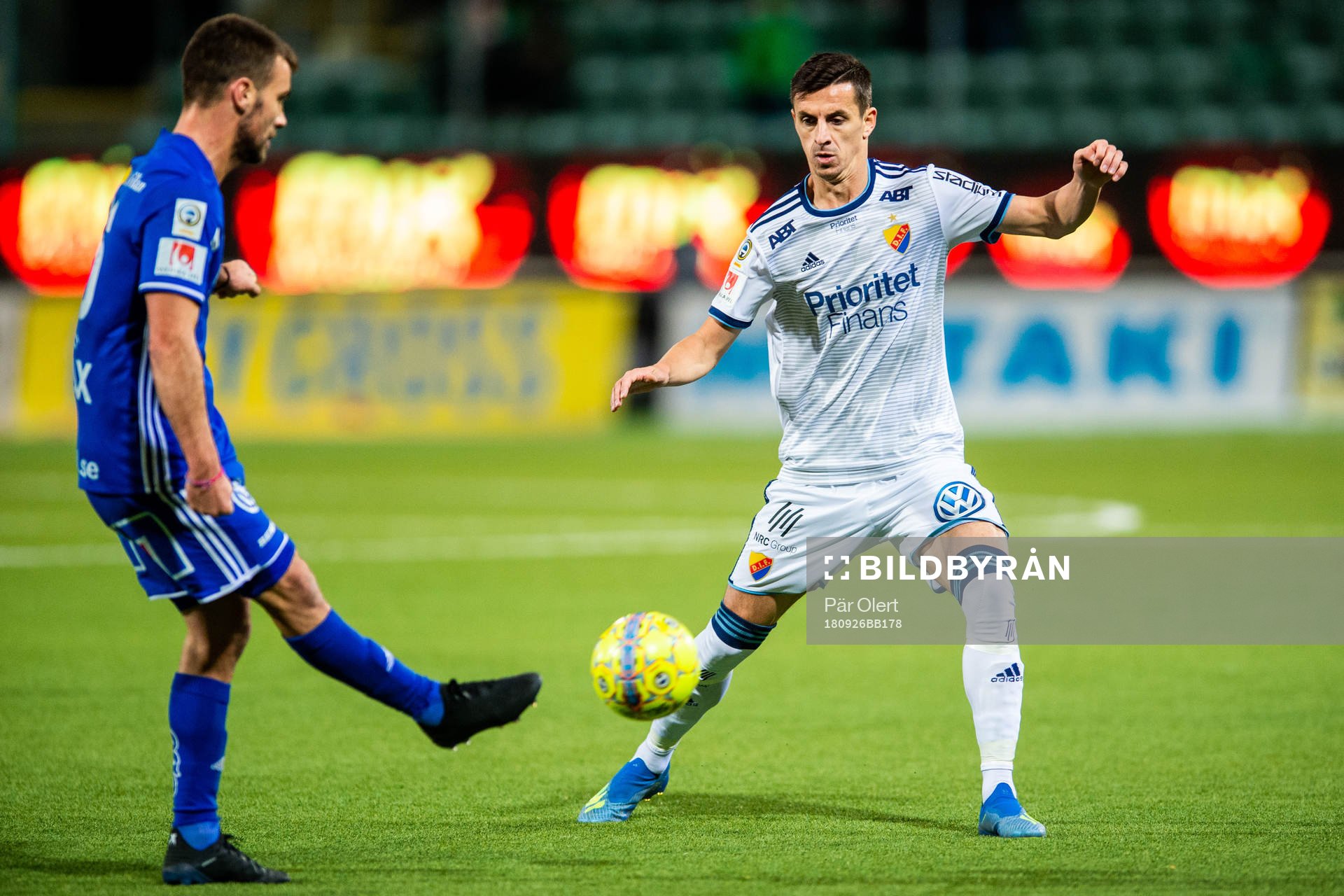 Sundsvalls Carlos Gracia och Djurgårdens Haris Radetinac