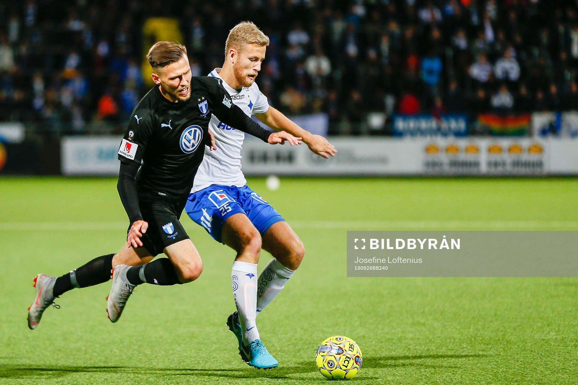 Malmö FFs Arnór Ingvi Traustason och Norrköpings Filip