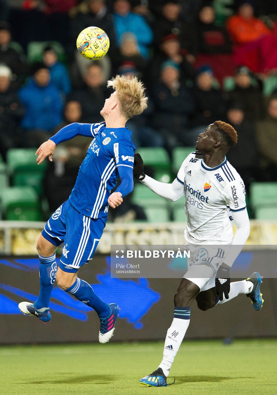 Sundsvalls Eric Björkander och Djurgårdens Aliou Badji