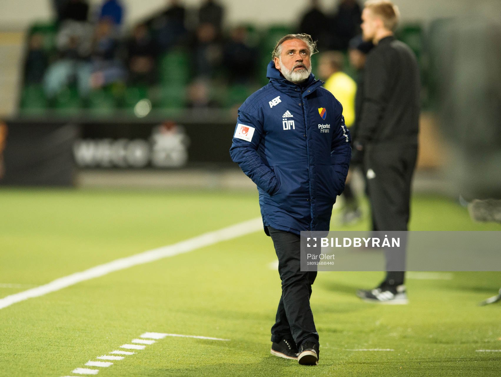 Djurgårdens tränare Özcan Melkemichel deppar