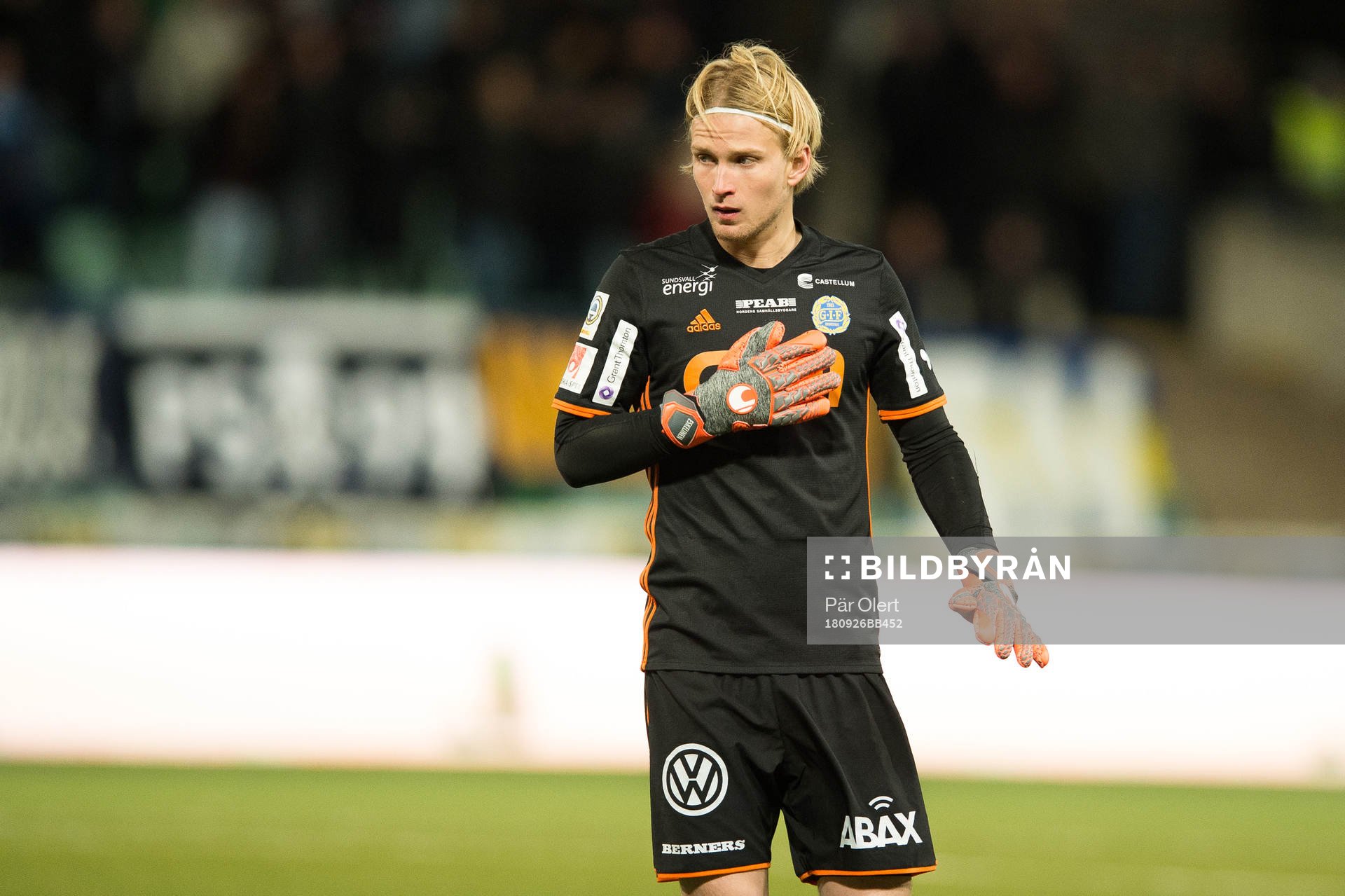 Sundsvalls Sundsvalls målvakt William Eskelinen under fotbollsmatchen i Allsvenskan mellan GIF Sundsvall och Djurgården den 26 september 2018 i Sundsvall.