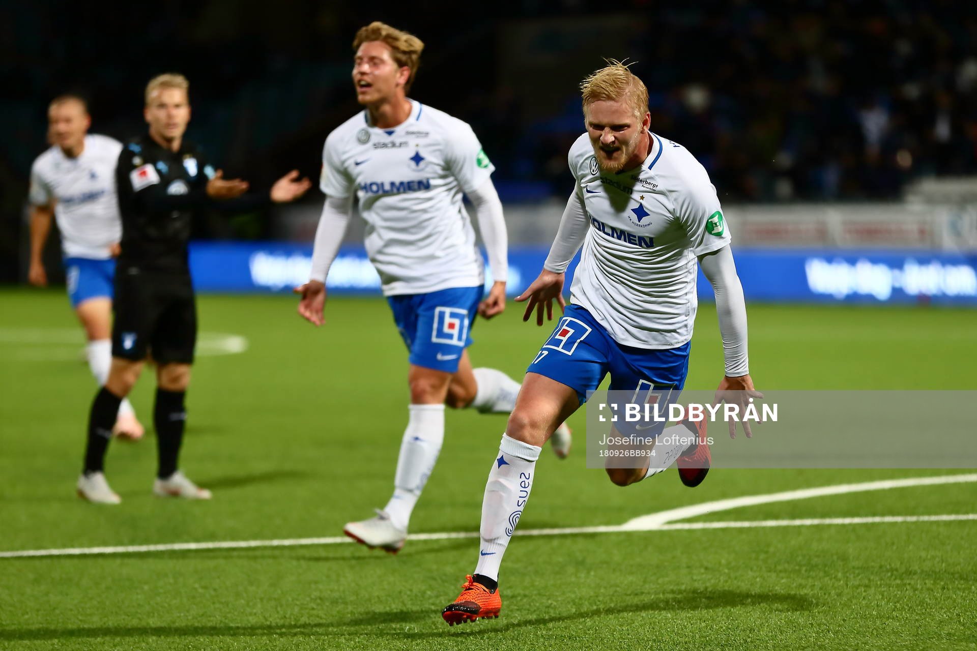 Norrköpings Kalle Holmberg jublar