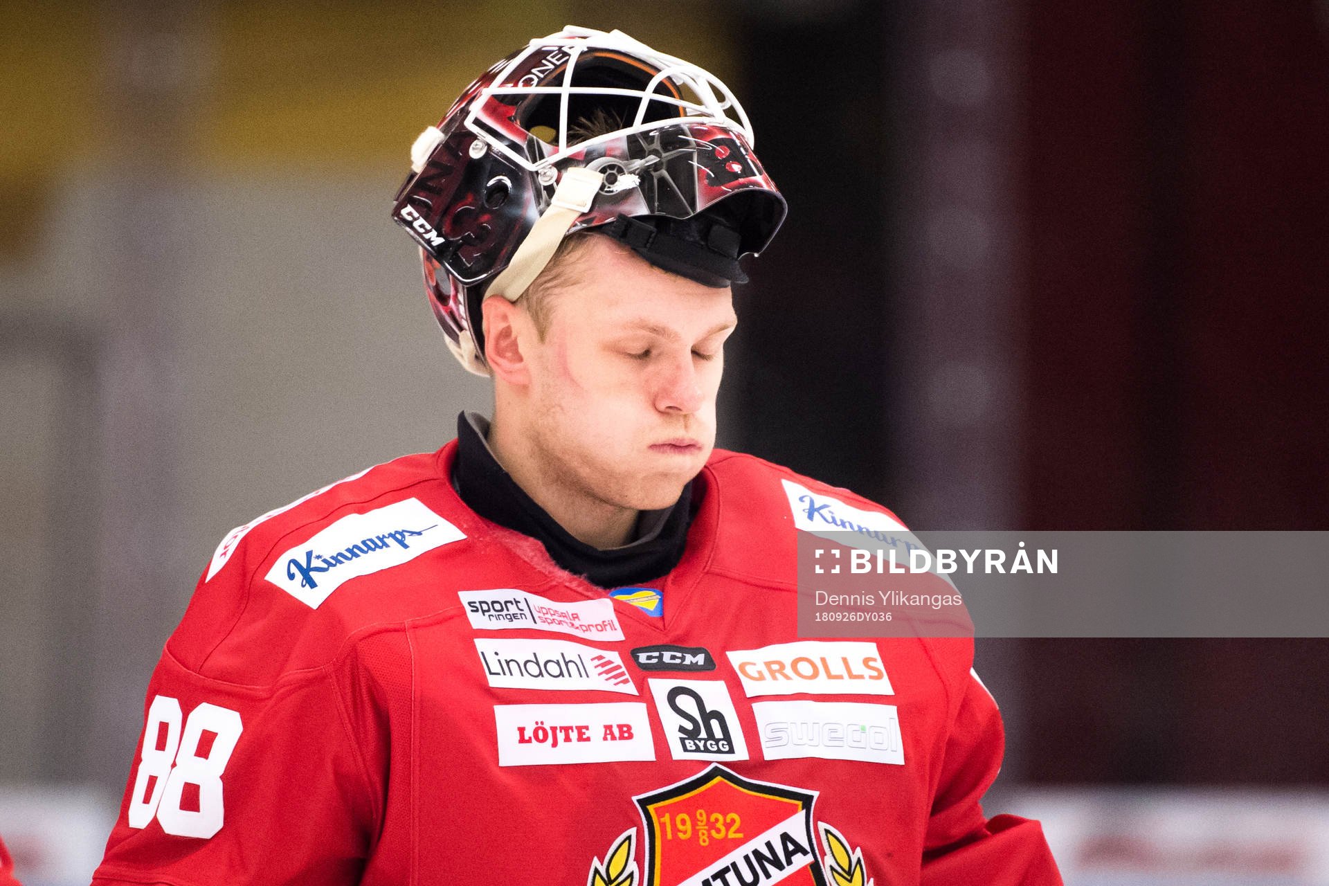 Almtunas målvakt Arvid Ljung  deppar