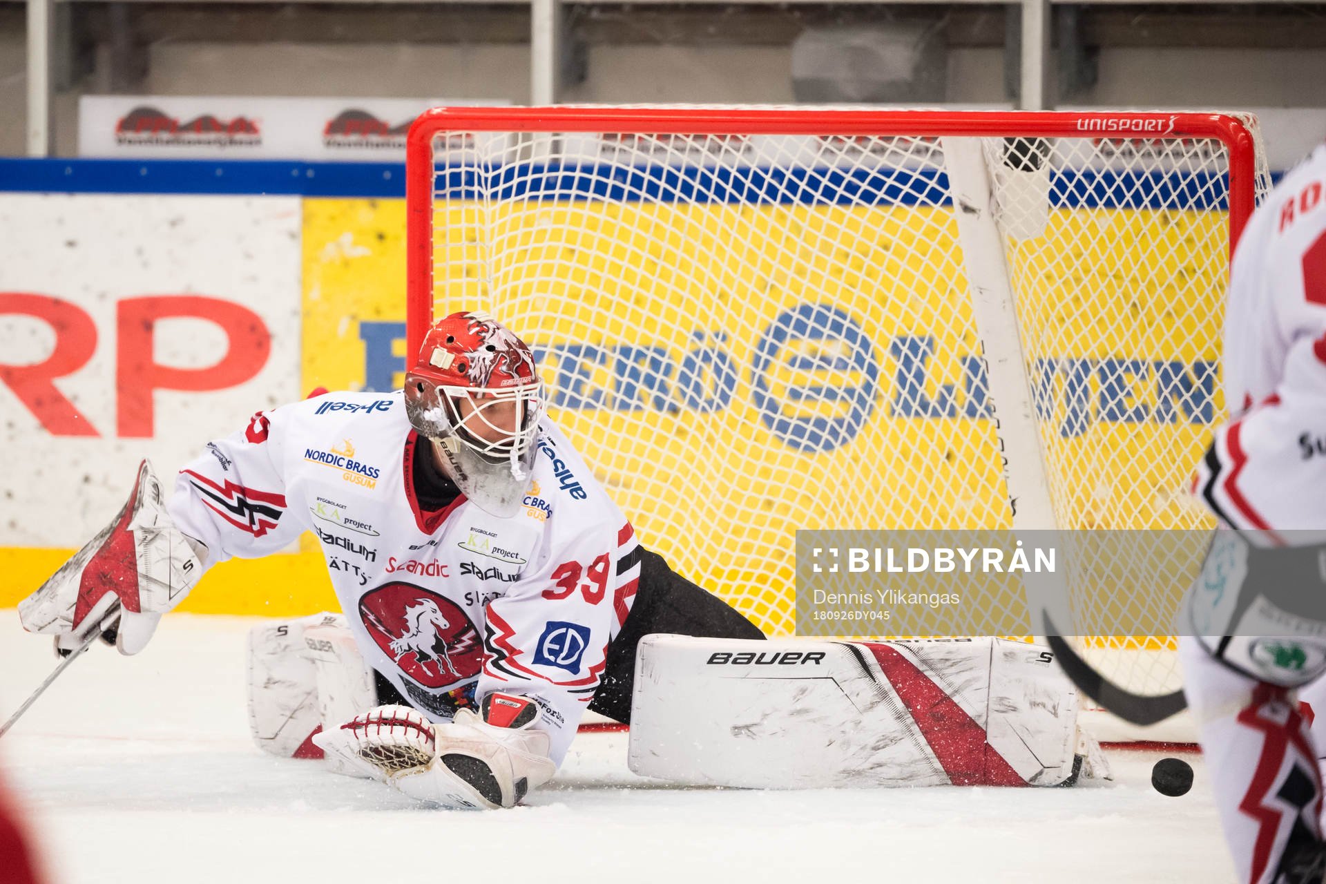 Vita Hästens målvakt Viktor Kokman