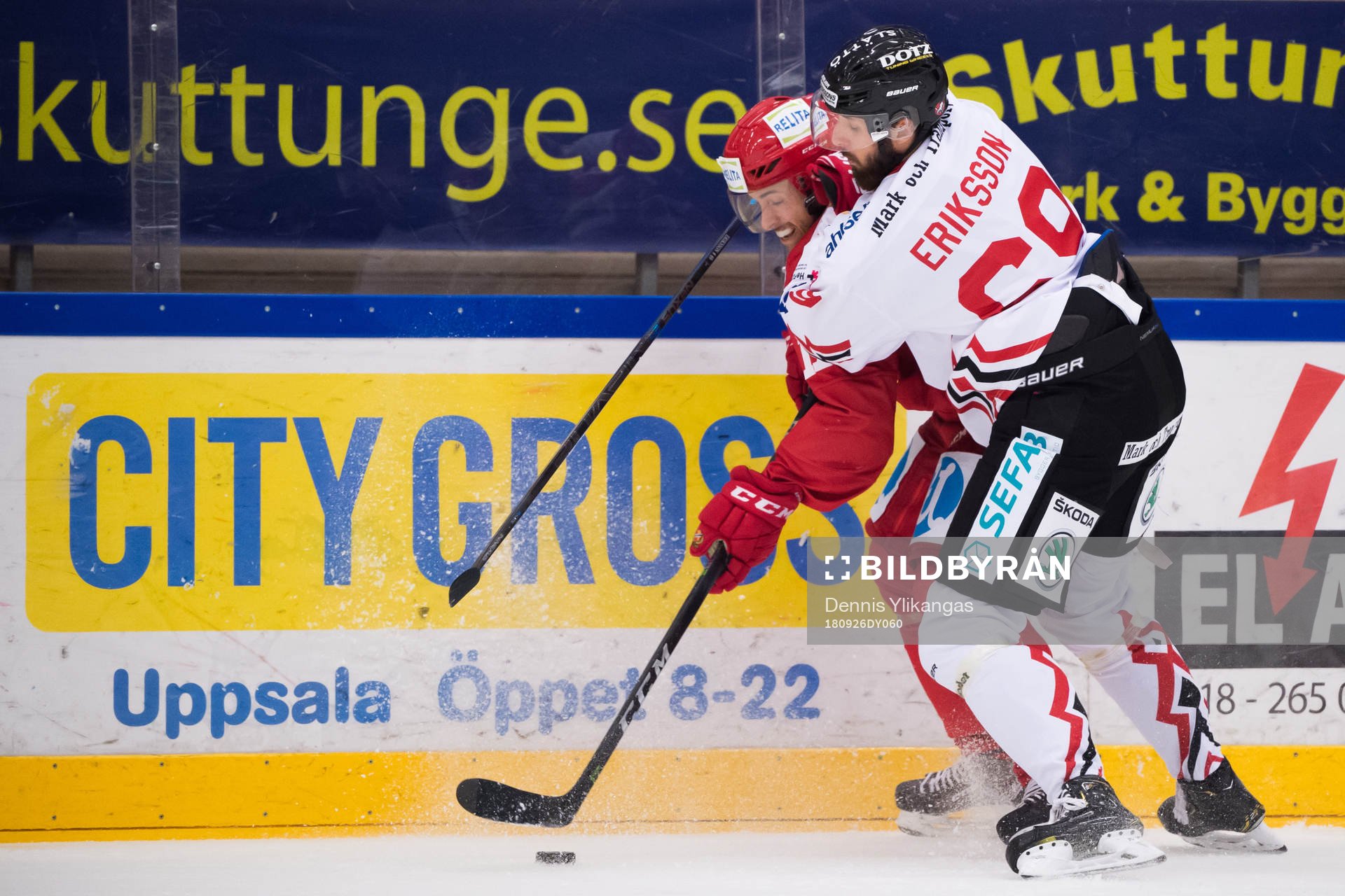Almtunas Oscar Milton och Vita Hästens Emil Eriksson