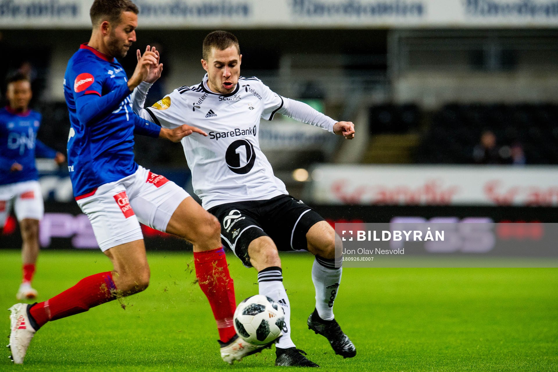 Jonatan Tollås Nation of Vålerenga and Djordje Denic of