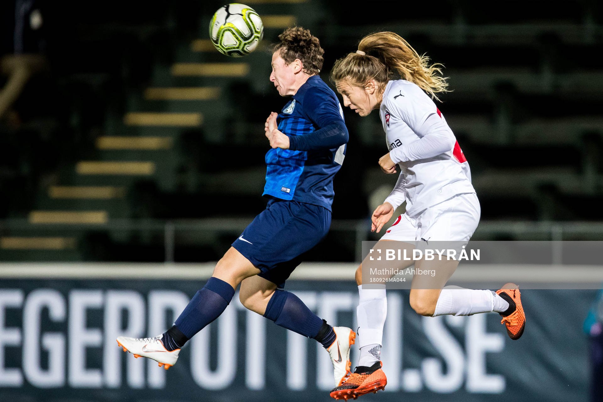 Rjazans Liubov Kipyatkova och Rosengårds Fiona Brown i