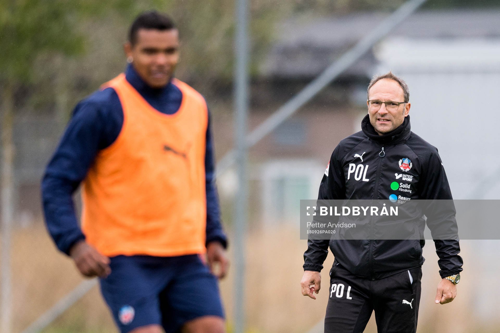 Tränare Per-Ola Ljung och i förgrunden Wanderson Do Carmo