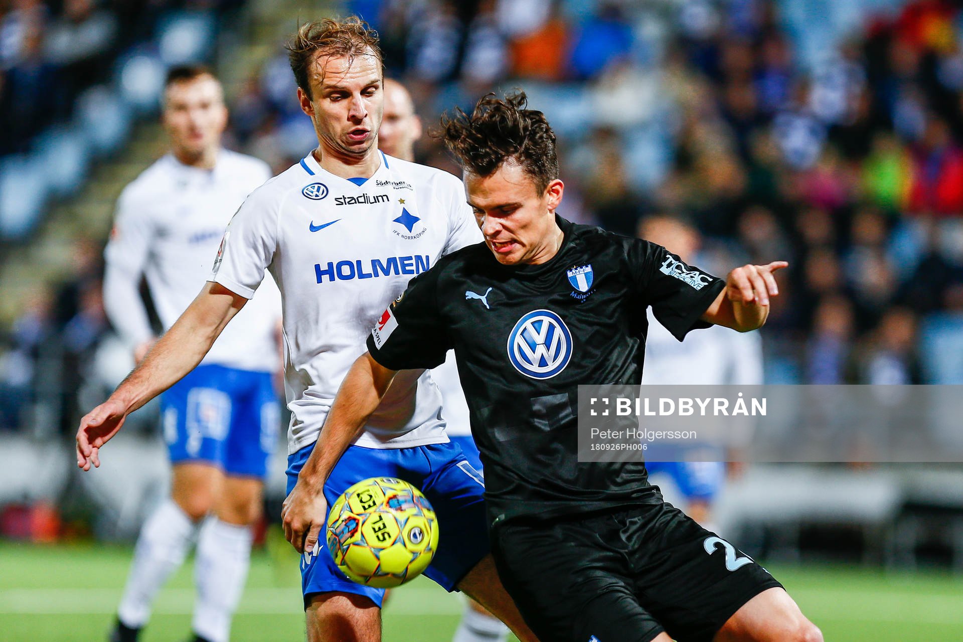 Malmö FFs Andreas Vindheim och Norrköpings Kasper Larsen