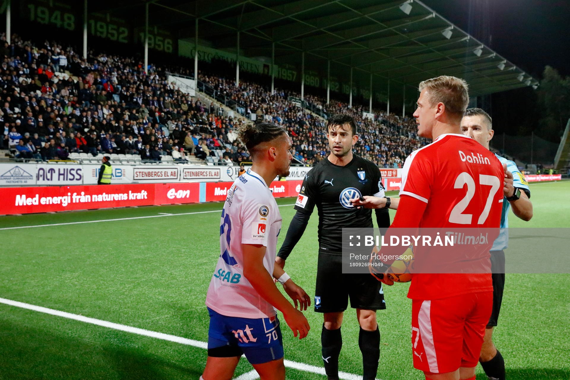 Norrköpings Alexander Jakobsen och Malmö FFs Behrang