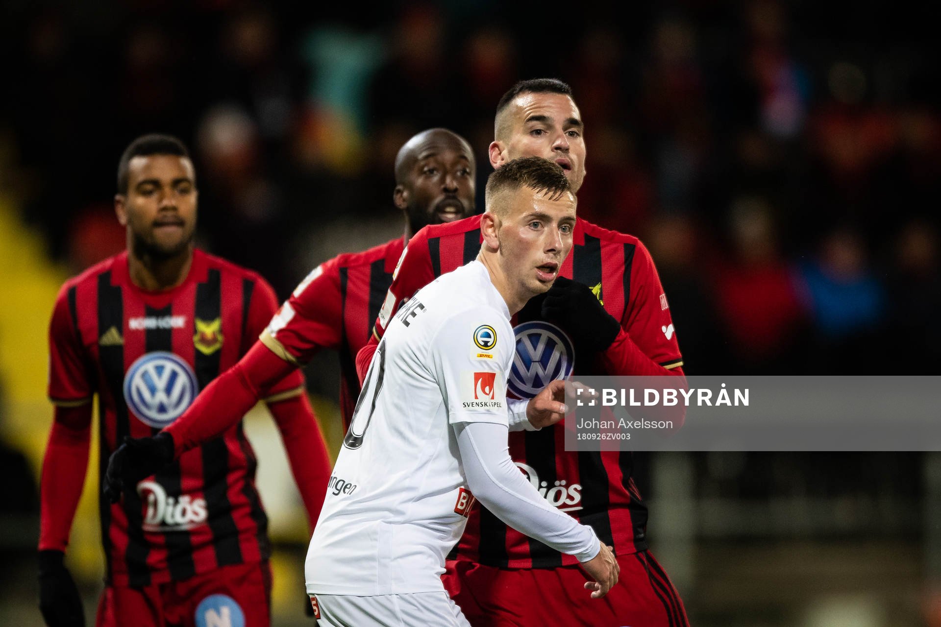 Brommapojkarnas Petar Petrovic och Östersunds Dino