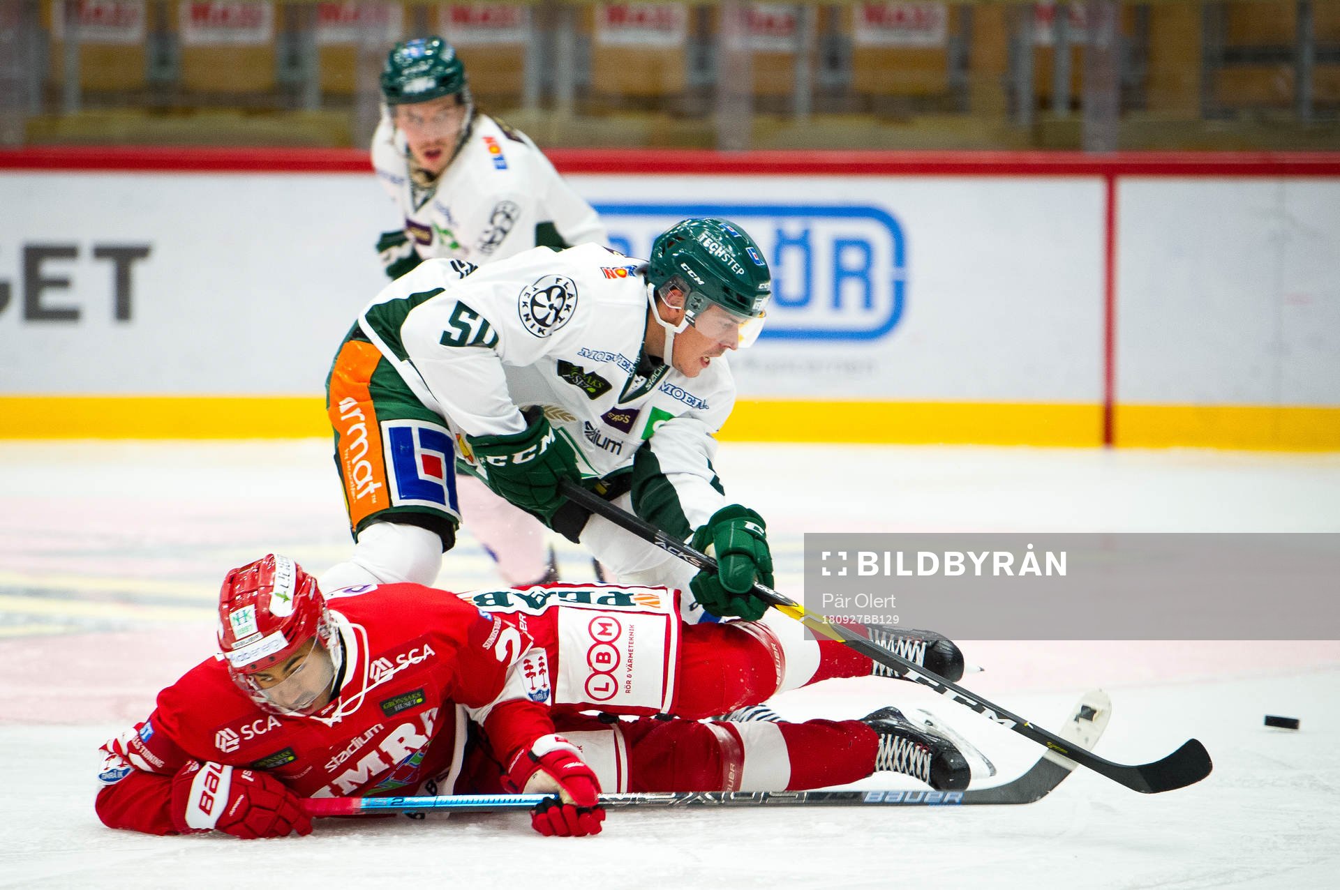 Timrås Jeremy Boyce och Färjestads Sebastian Erixon