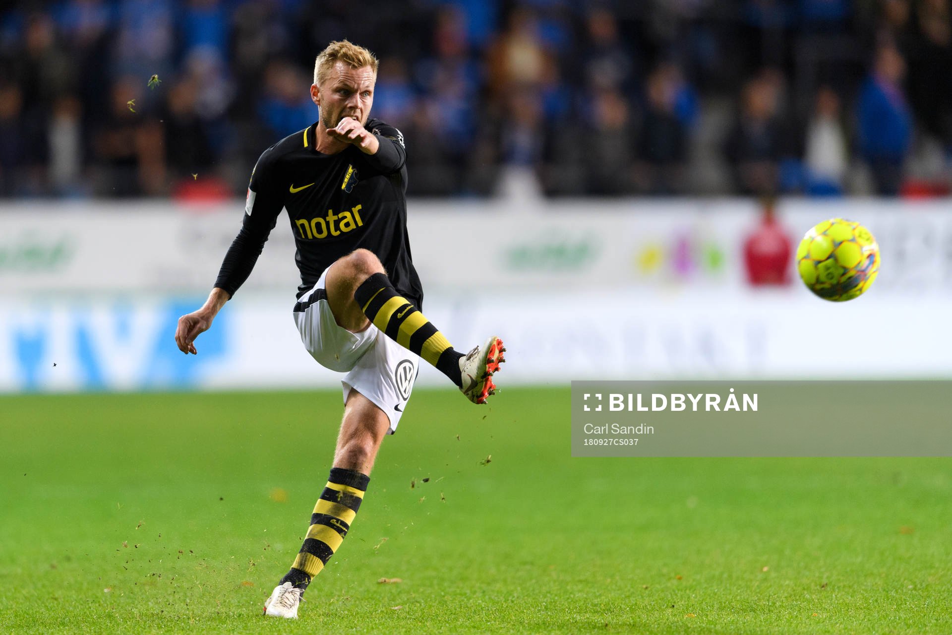 s Sebastian Larsson