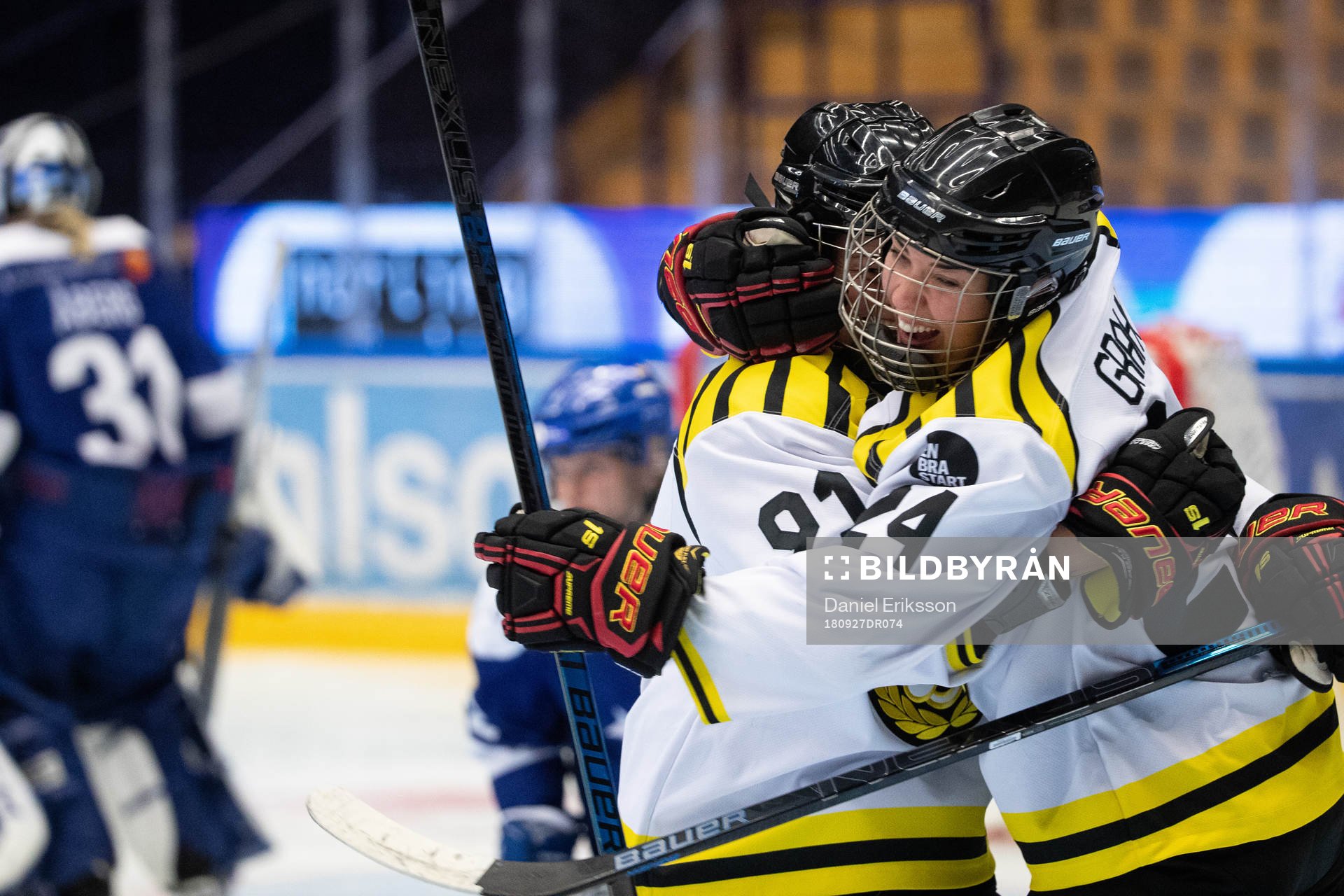Brynäs Erika Grahm jublar