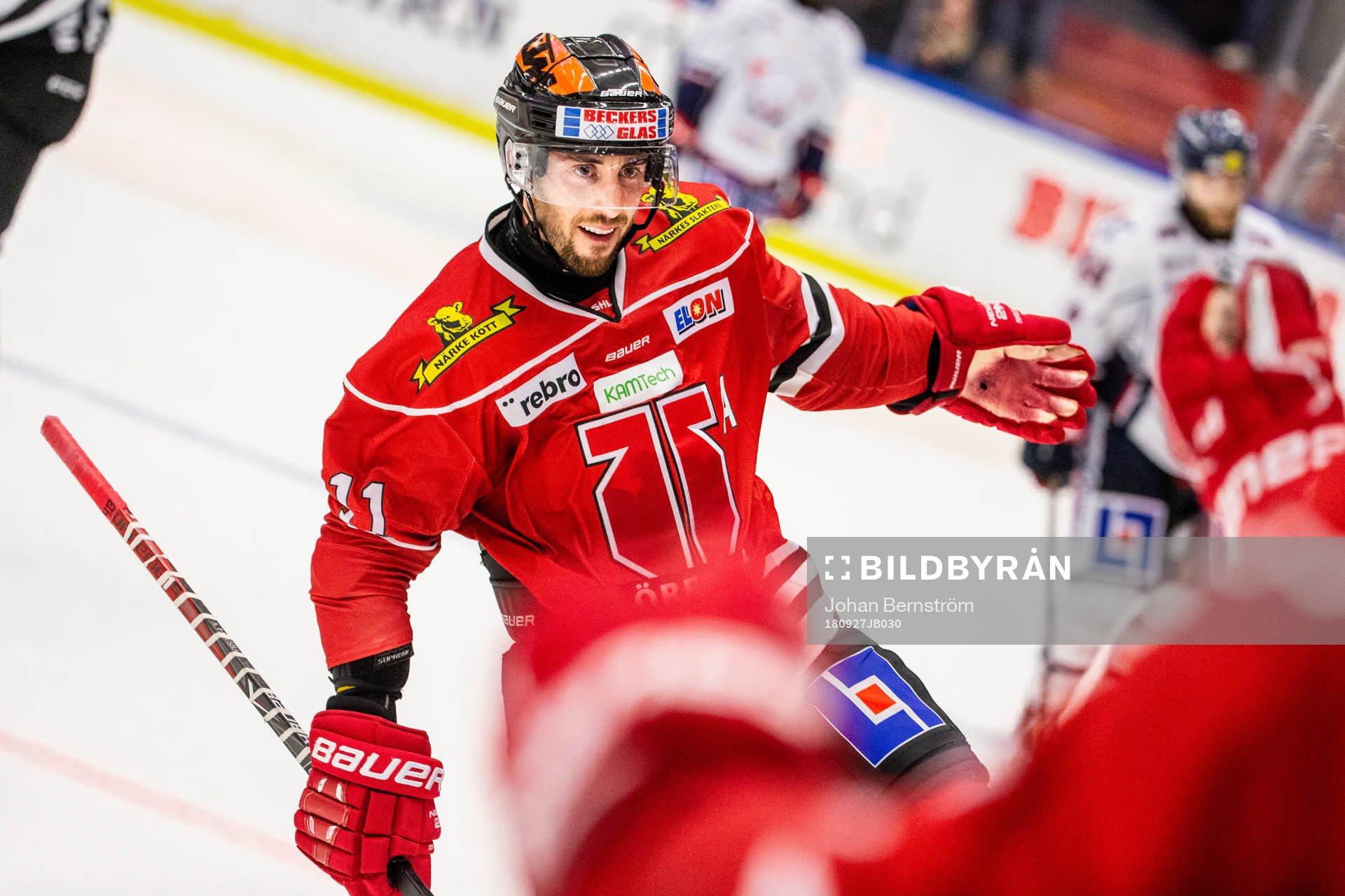Örebros Aaron Palushaj jublar