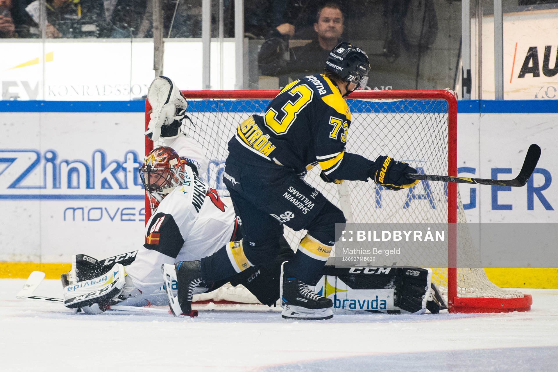 Malmö Redhawks målvakt Cristopher Nilstorp räddar straff