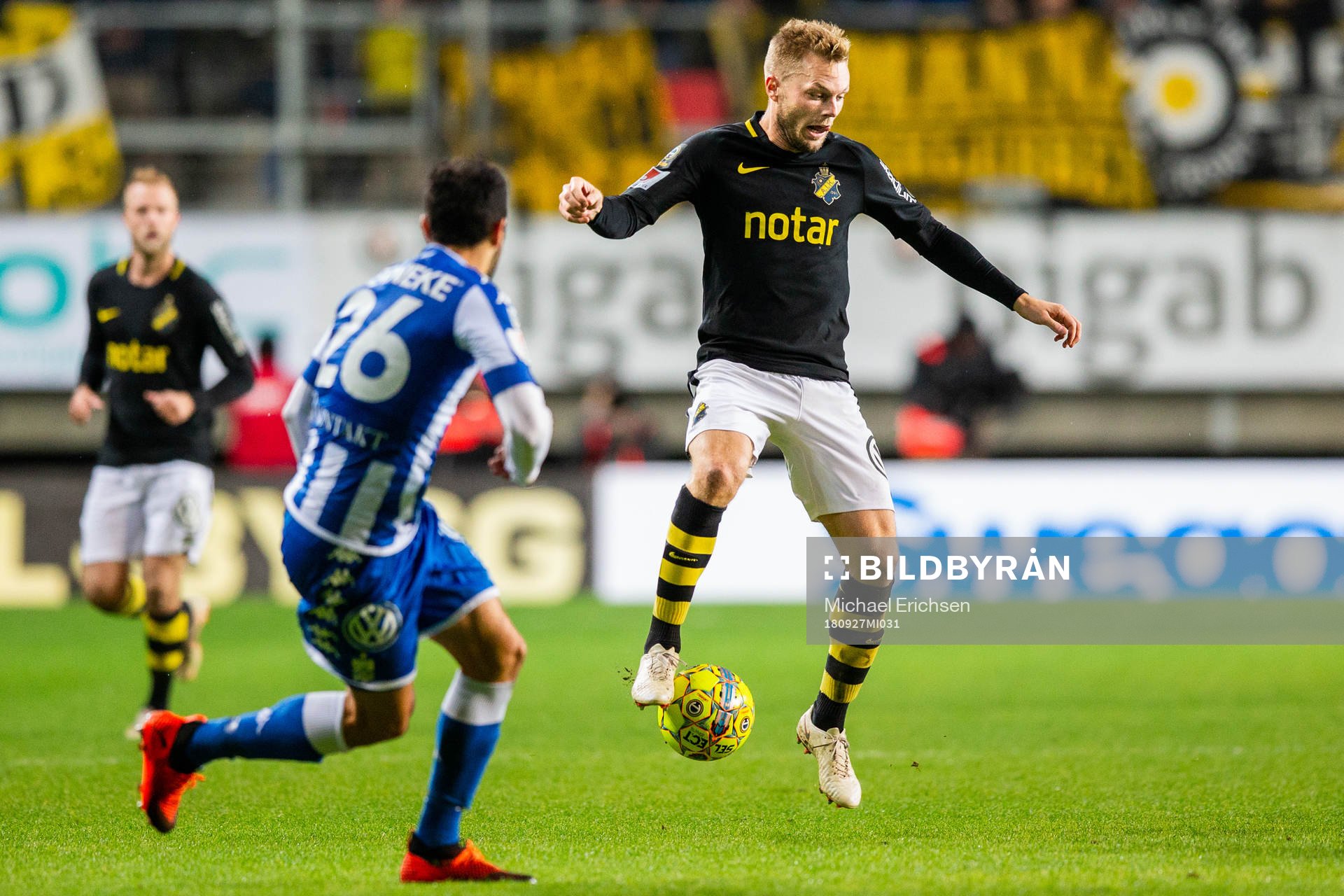 s Sebastian Larsson