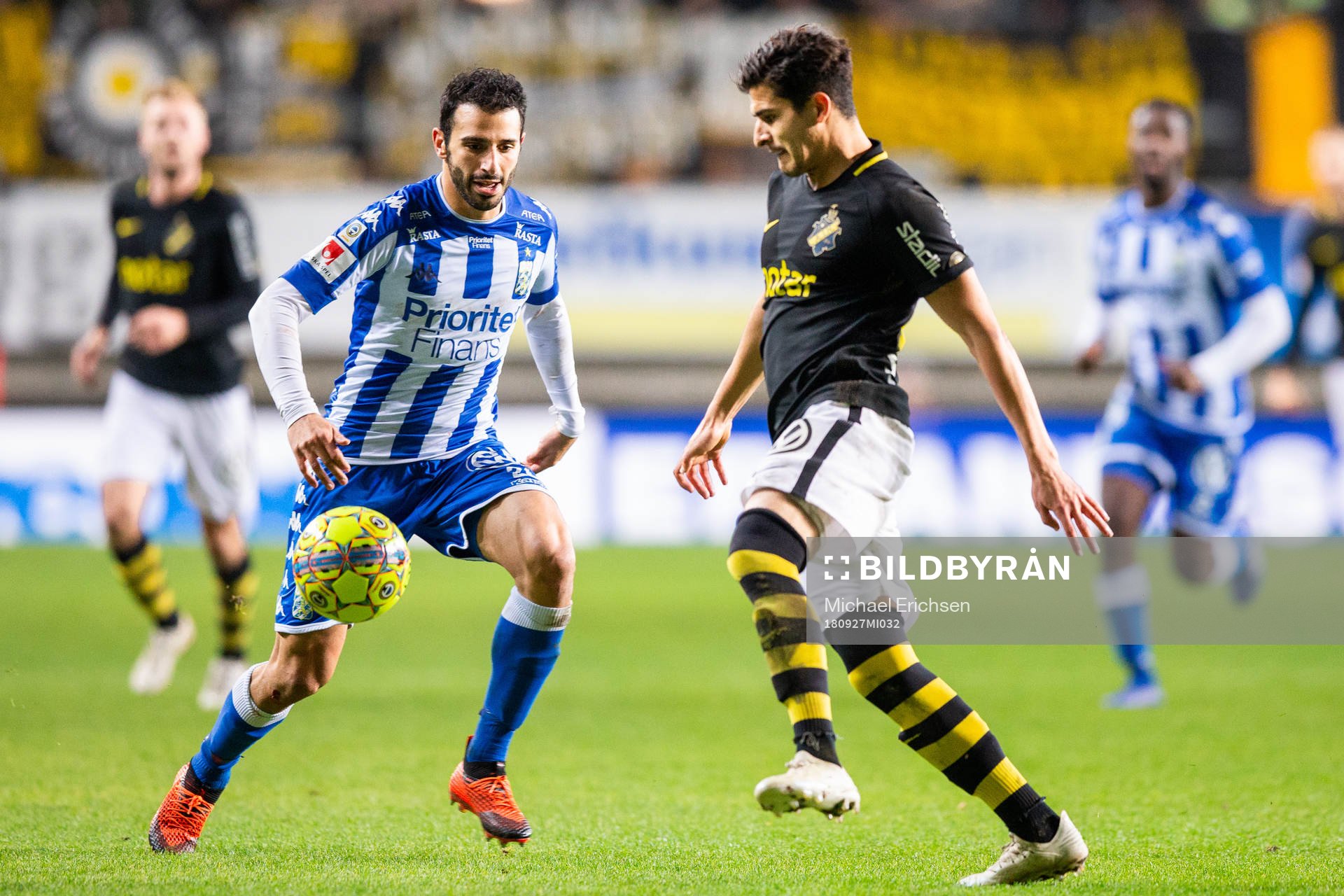 s Tarik Elyounoussi och IFK Göteborgs André Calisir