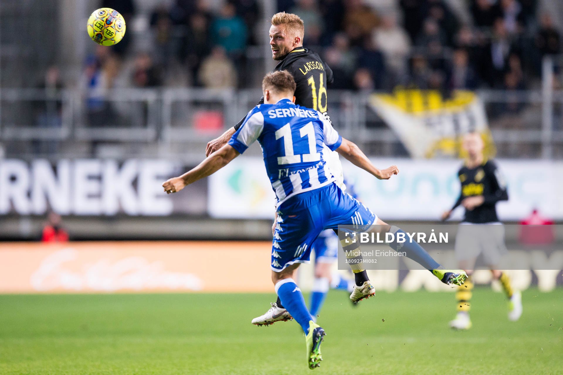 s Sebastian Larsson och IFK Göteborgs Amin Affane