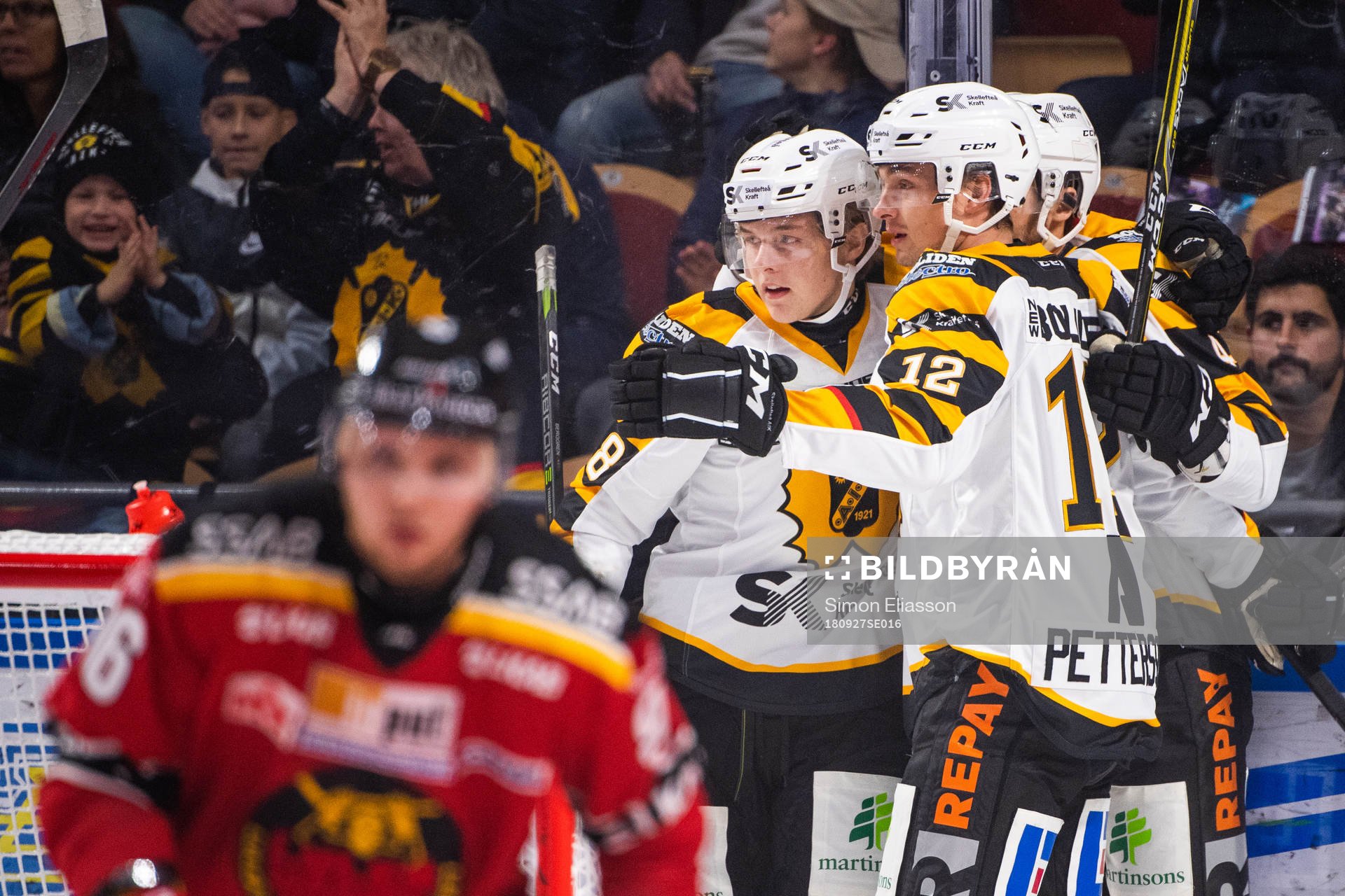 Skellefteås Adam Pettersson jublar