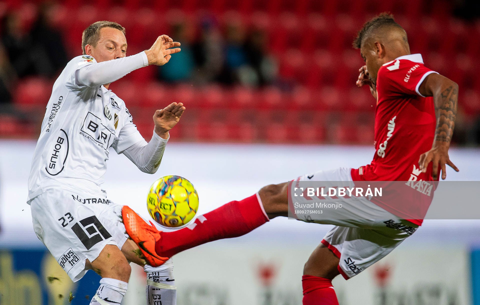Kalmars Mikael Dyrestam och Häckens Viktor Lundberg