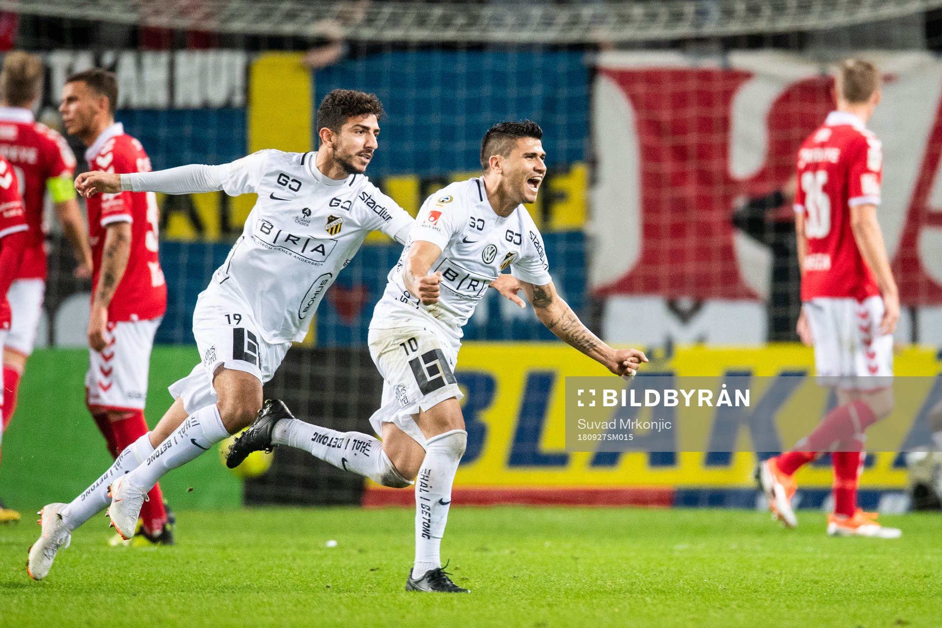 Häckens Paulinho jublar