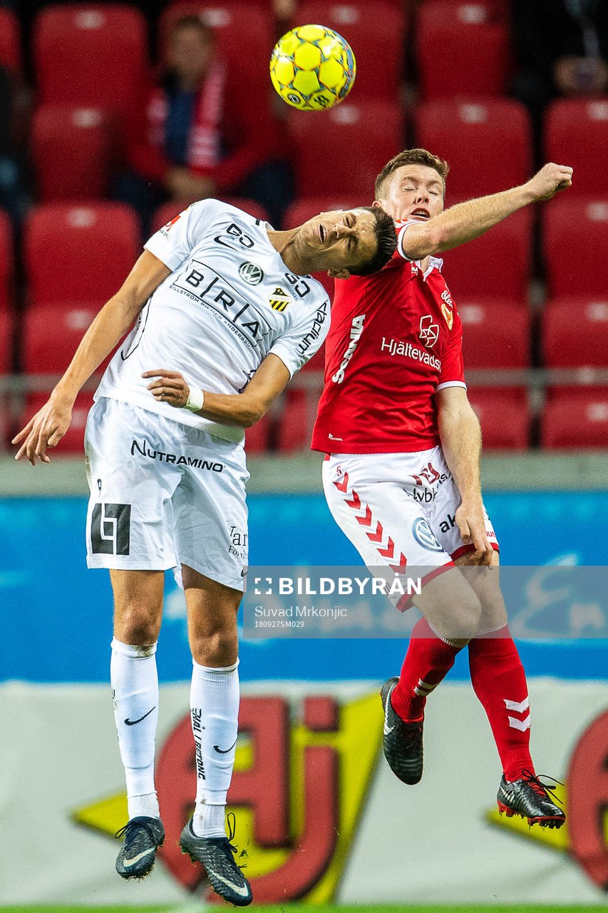Kalmars Victor Agardius och Häckens Alexander Jeremejeff