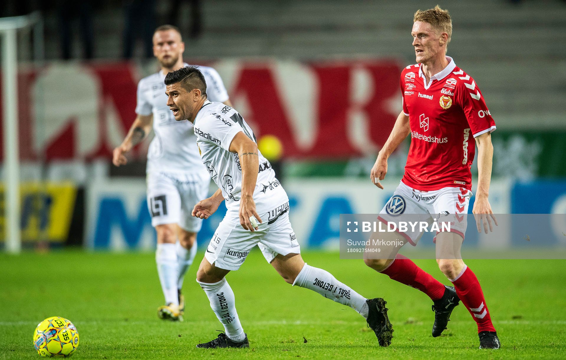 Kalmars Rasmus Elm och Häckens Paulinho