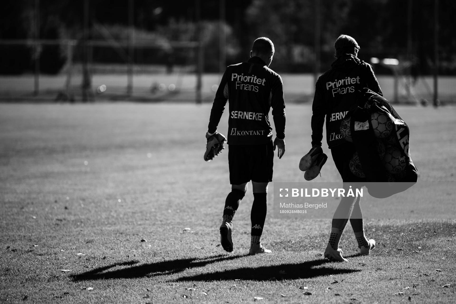 Ryggarna på Sebastian Ohlsson och August Erlingmark