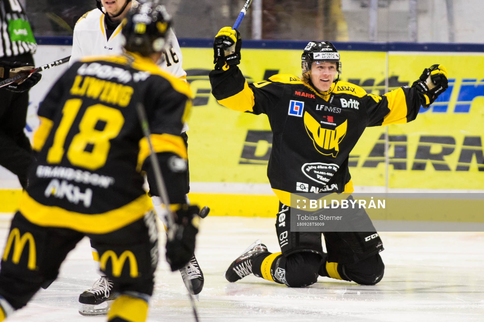 Västerås Isac Skedung jublar