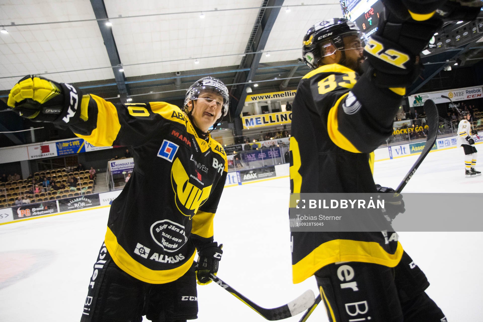Västerås Isac Skedung och Mattias Beck jublar