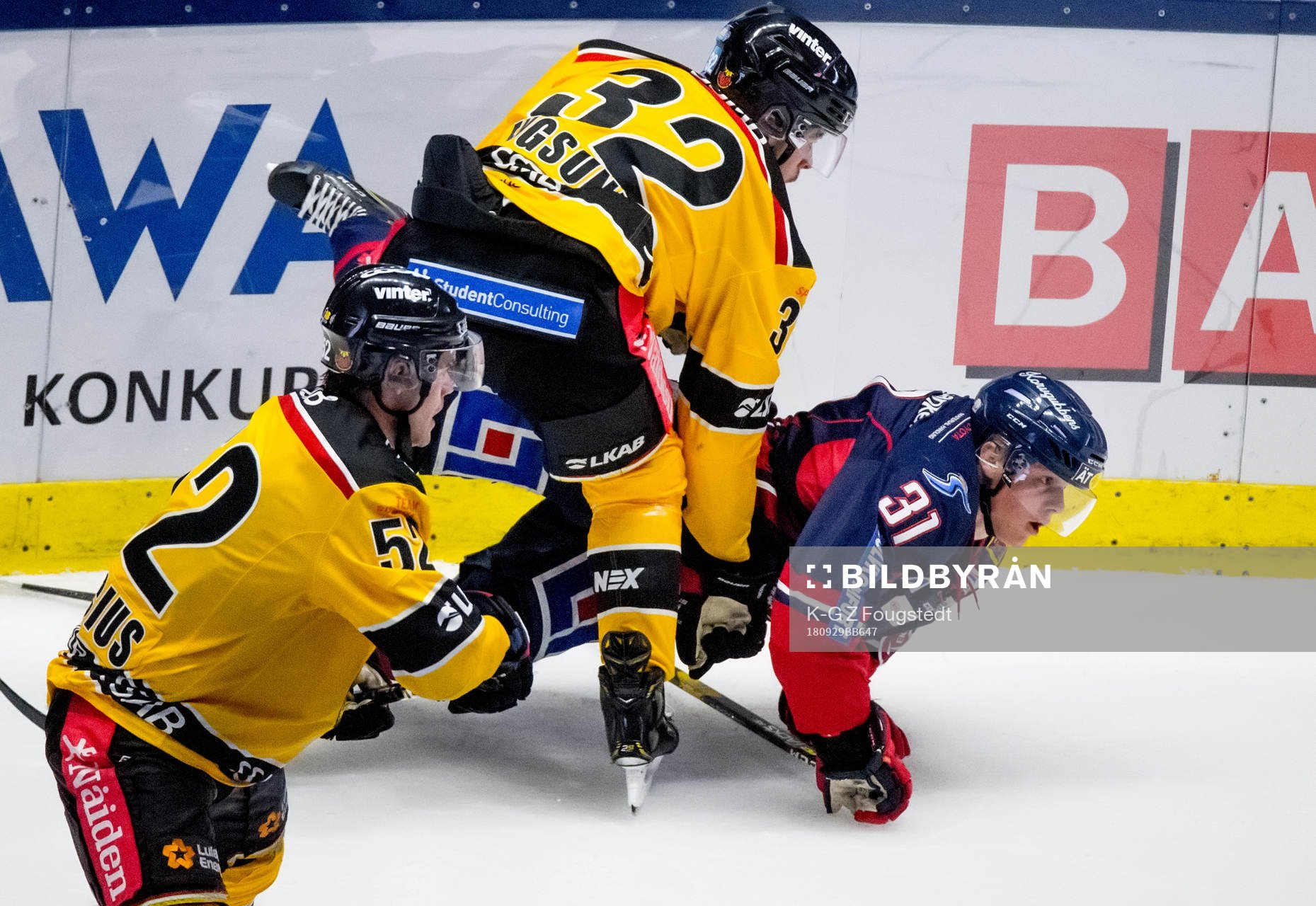 Linköpings Olle Lycksele och Luleås  Oscar Engsund