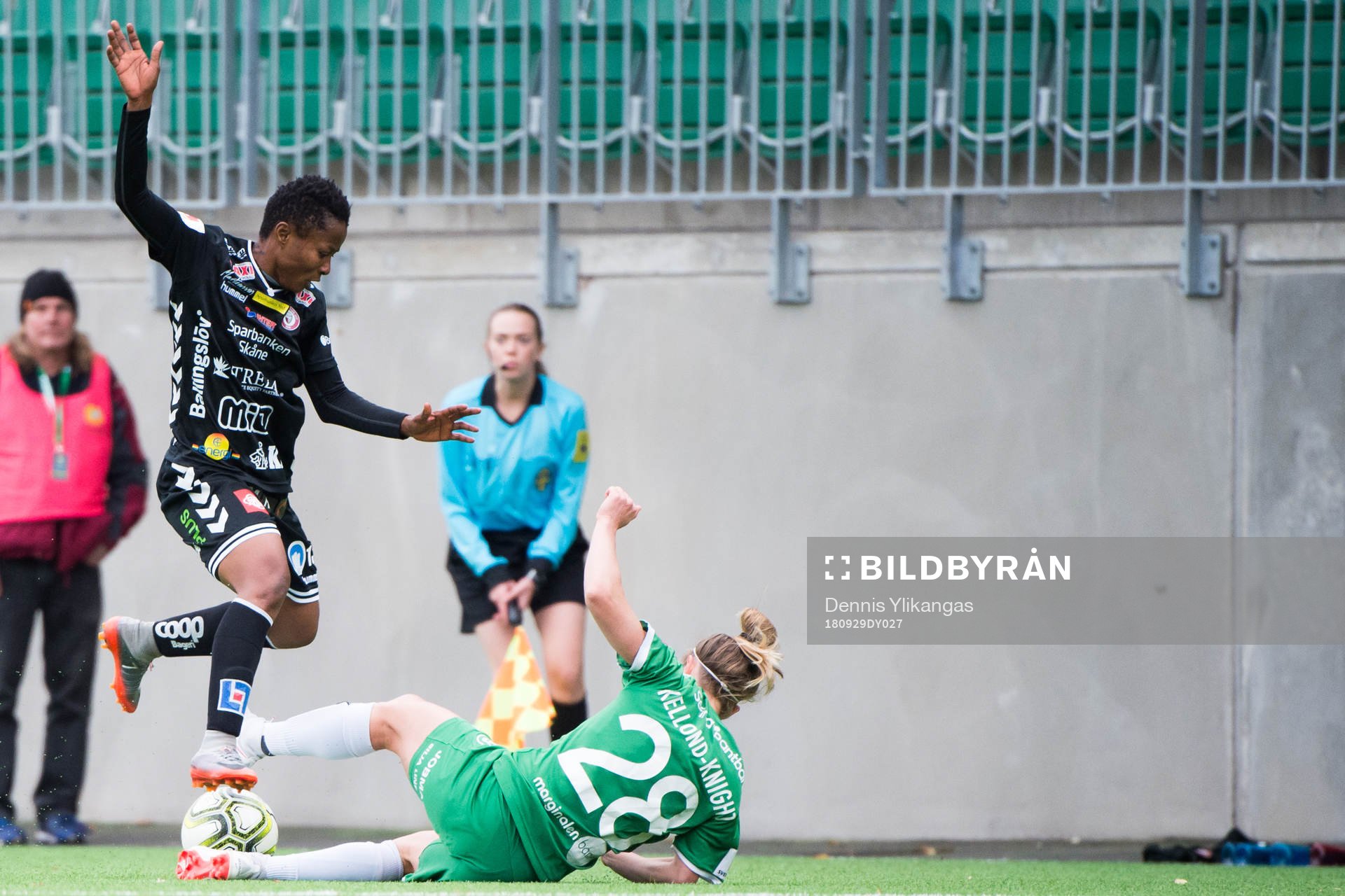 Kristianstads Ogonna Chukwudi och Hammarbys Elise