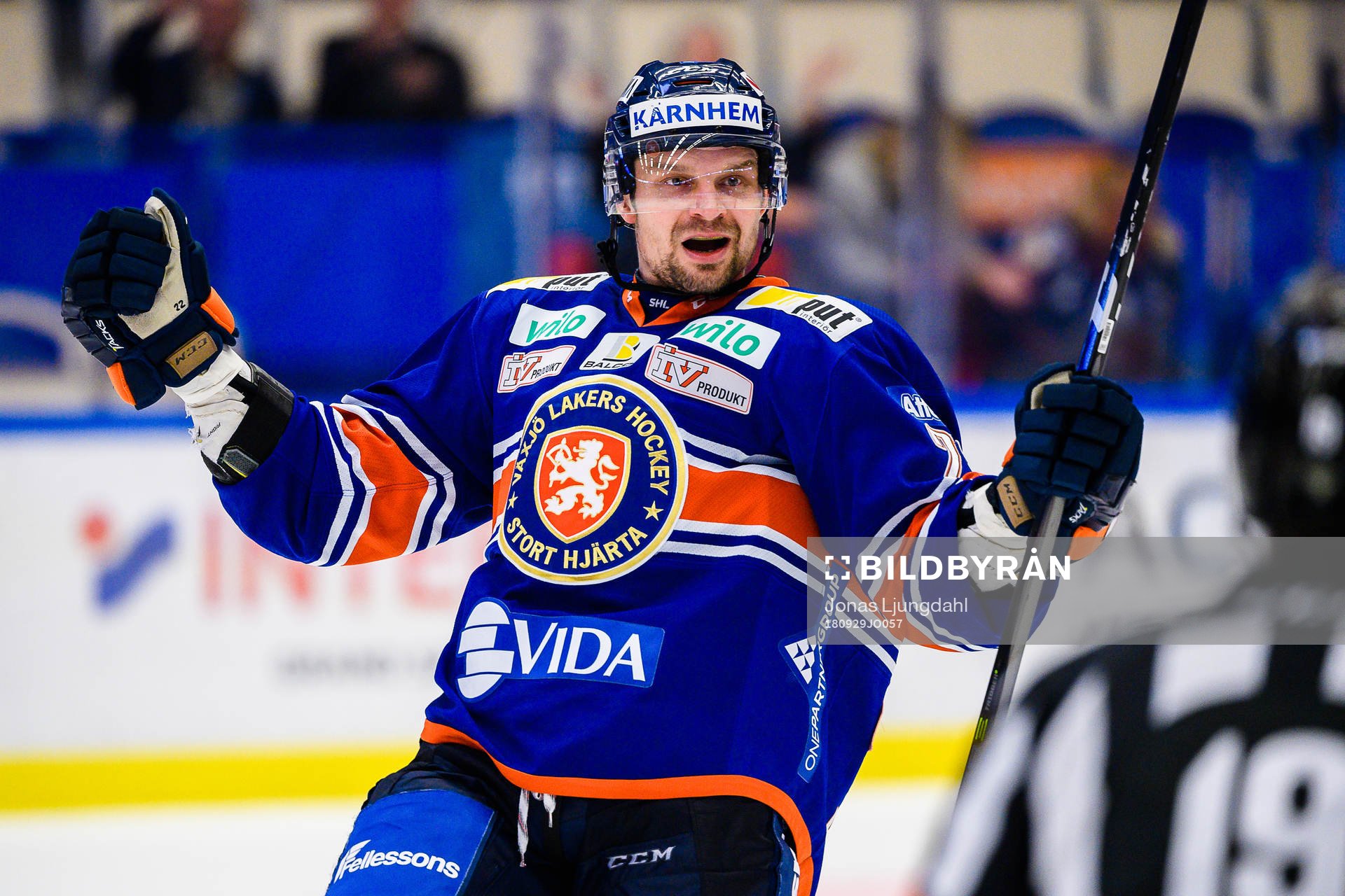 Växjös Janne Pesonen jublar när han tror att han gjort
