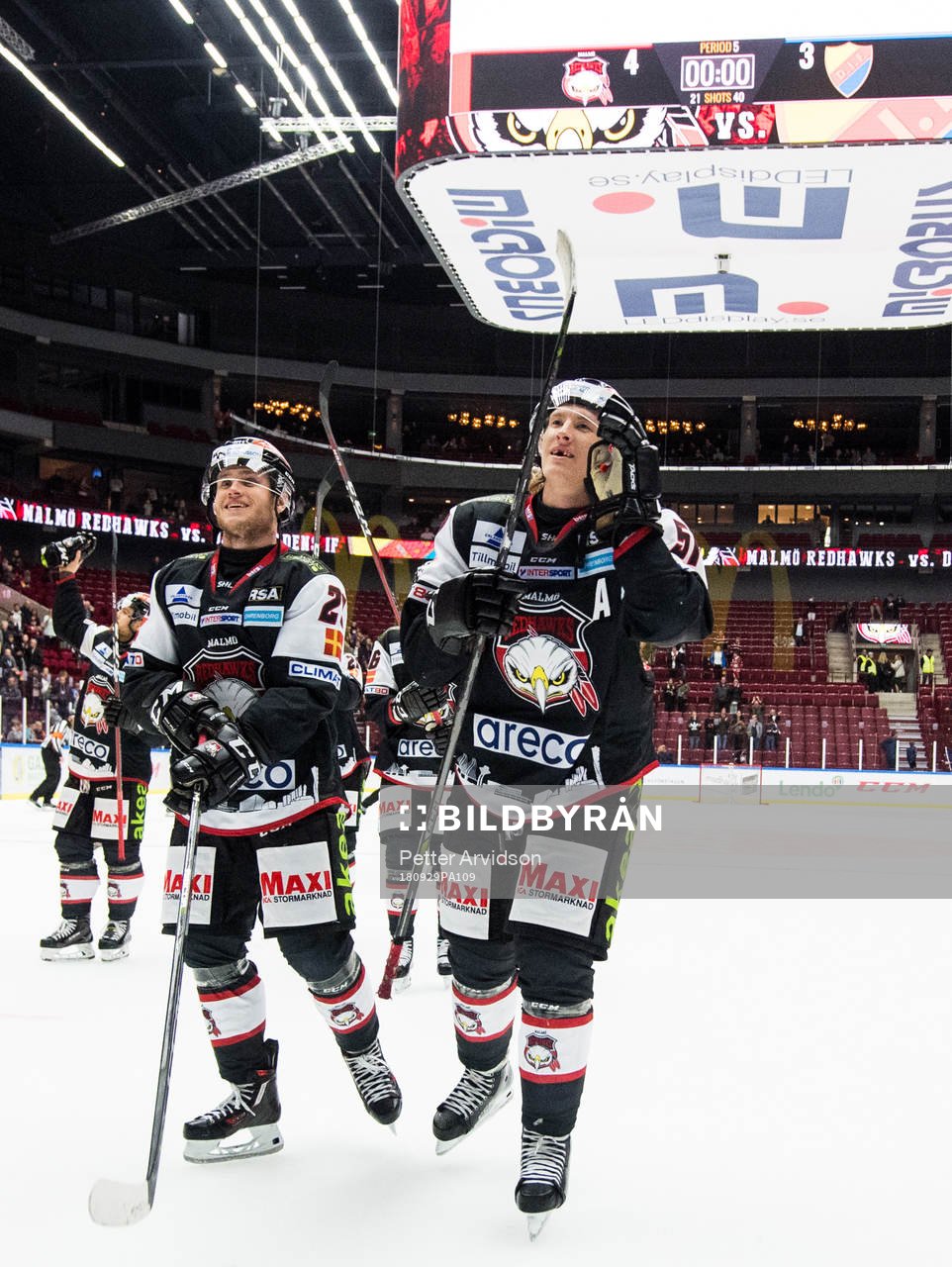 Malmö Redhawks Christoffer Forsberg och Emil Sylvegård